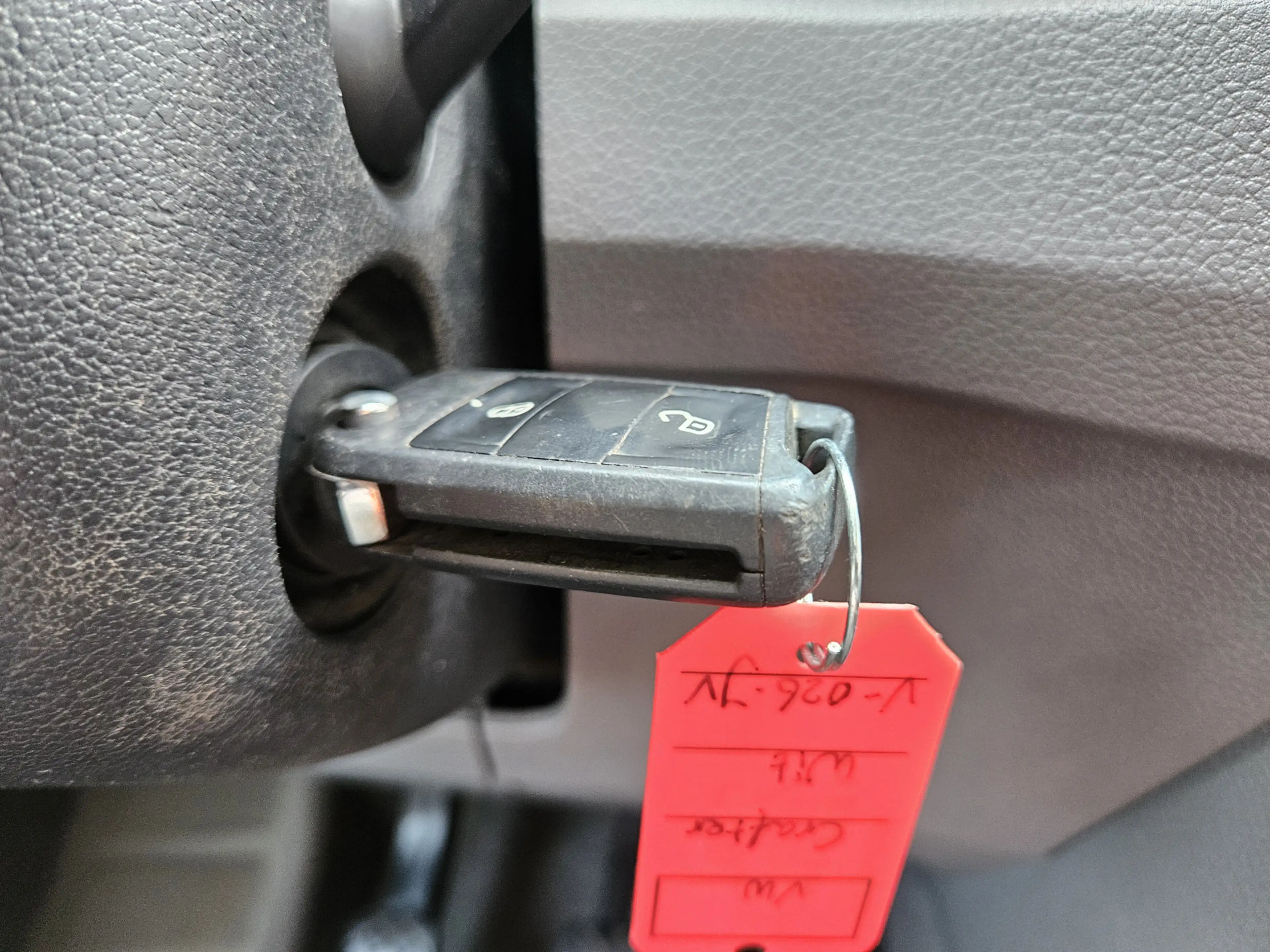 Volkswagen Crafter 35 2.0 TDI L4 DC Highline — photo 11