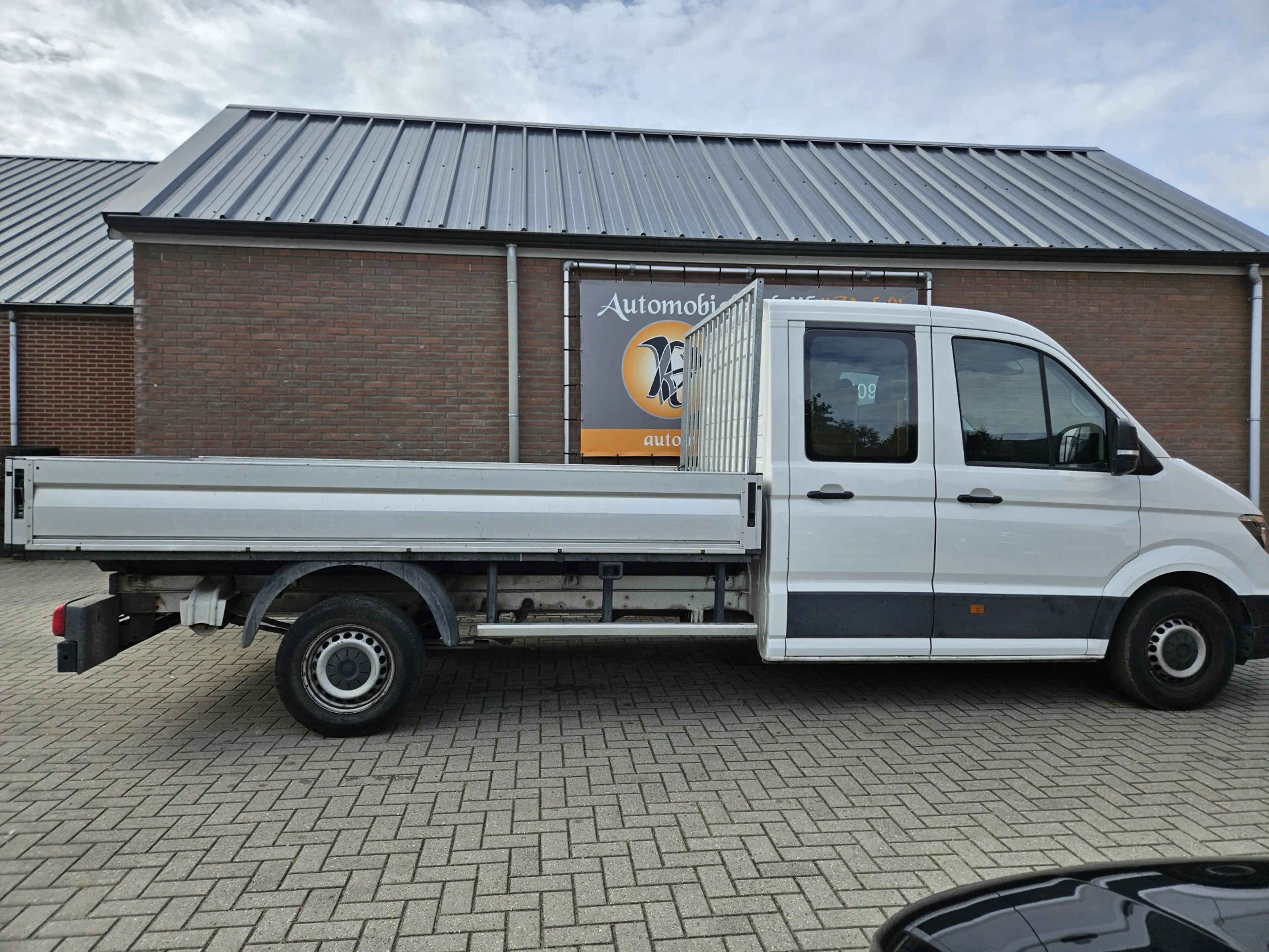 Volkswagen Crafter 35 2.0 TDI L4 DC Highline — photo 21