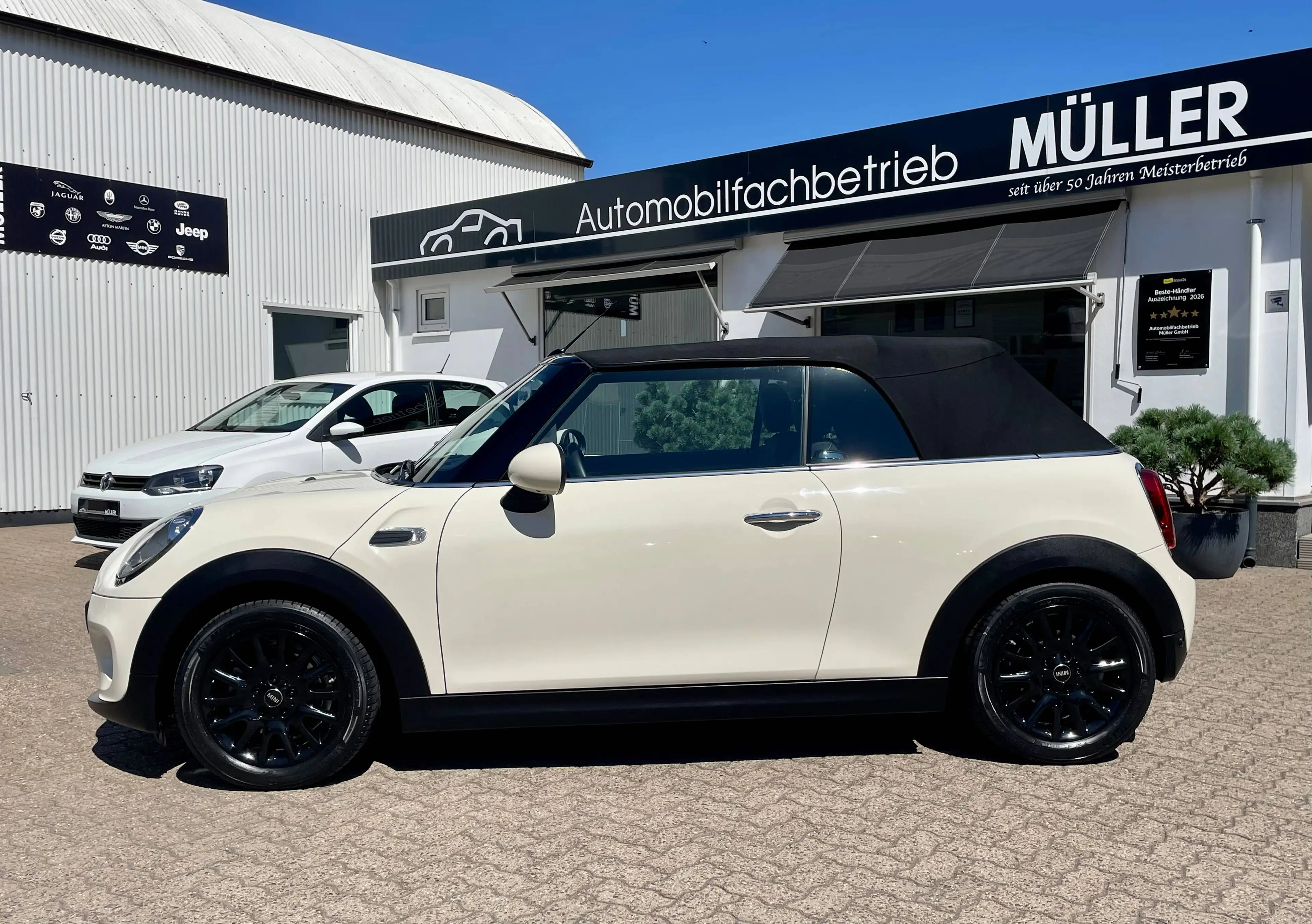 MINI One Cabrio MINI CABRIO Klimaautomatik!+NAVIGATION+LEDER-Sportlenkrad+LED Ambiente+Tempomat+Sitzheizung +2.HAND — photo 2
