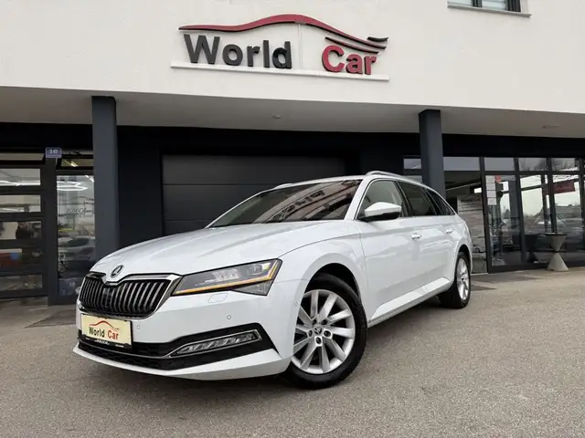 Skoda Superb Kombi 2,0 TDI Style DSG Matrix-Virtual-ACC
