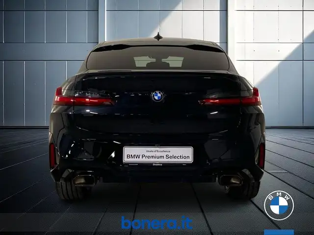 BMW X4 view 7