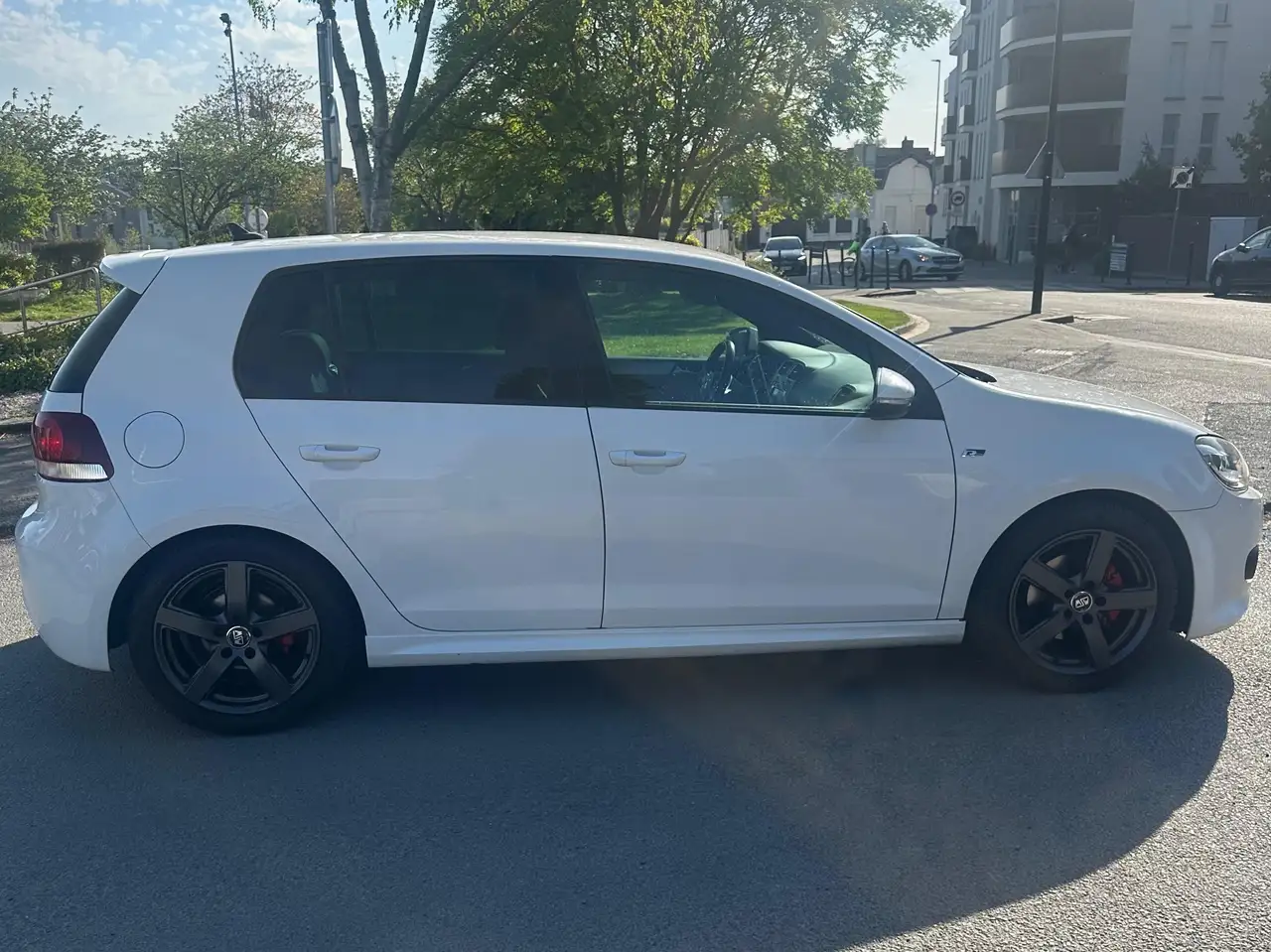 Volkswagen Golf Standard Model — photo 3