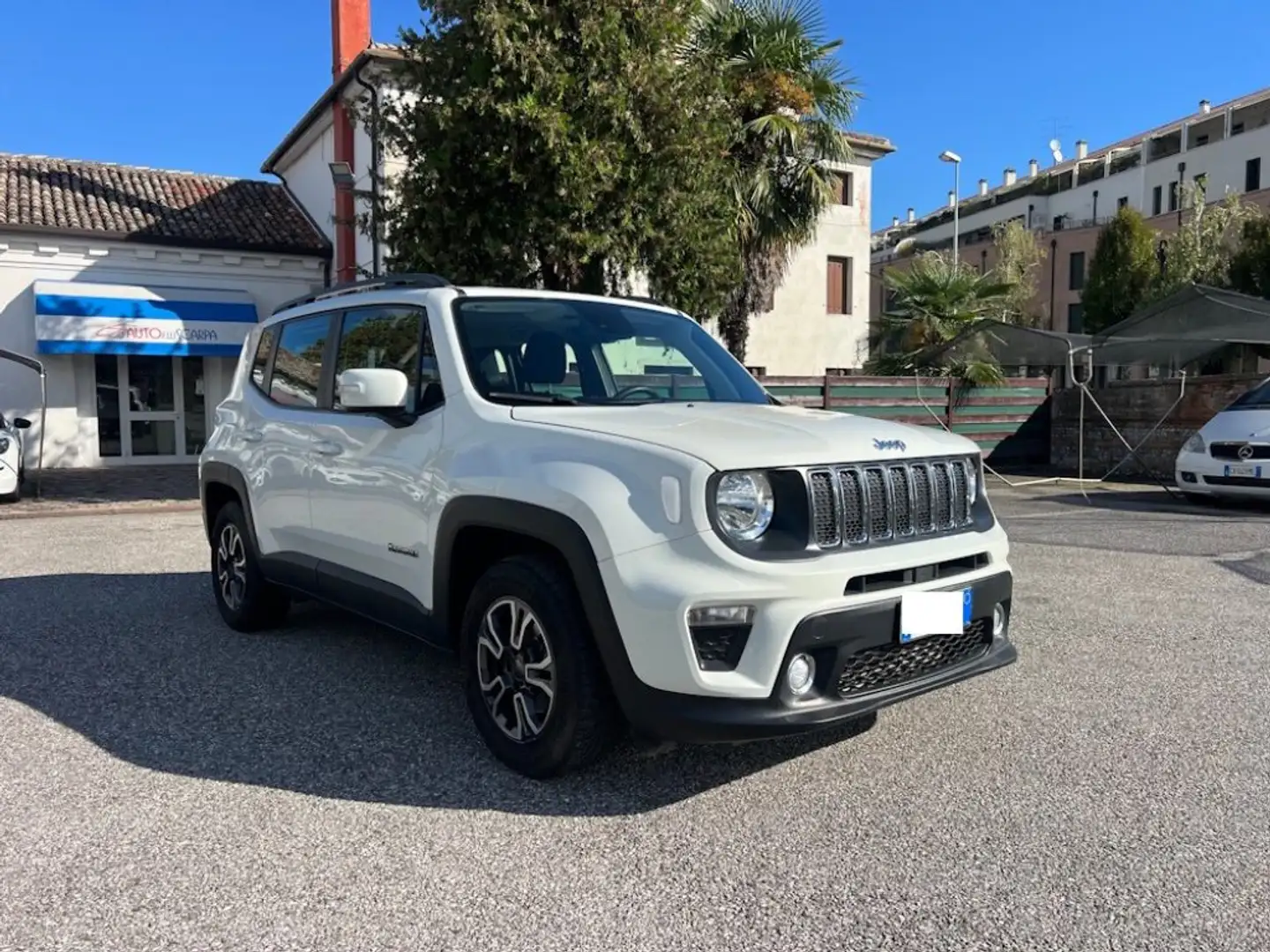 Jeep Renegade 1.6 Mjt DDCT 120 CV Longitude Weiß - 1