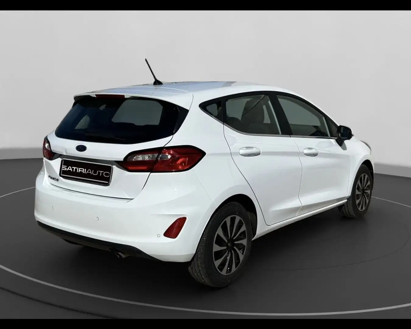 Ford Fiesta 5 Porte 1.1  Titanium Wit - 2