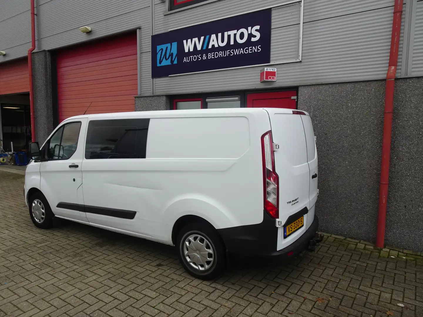 Ford Transit Custom 290 2.2 TDCI L2H1 Trend DC 6 pers airco Blanc - 2