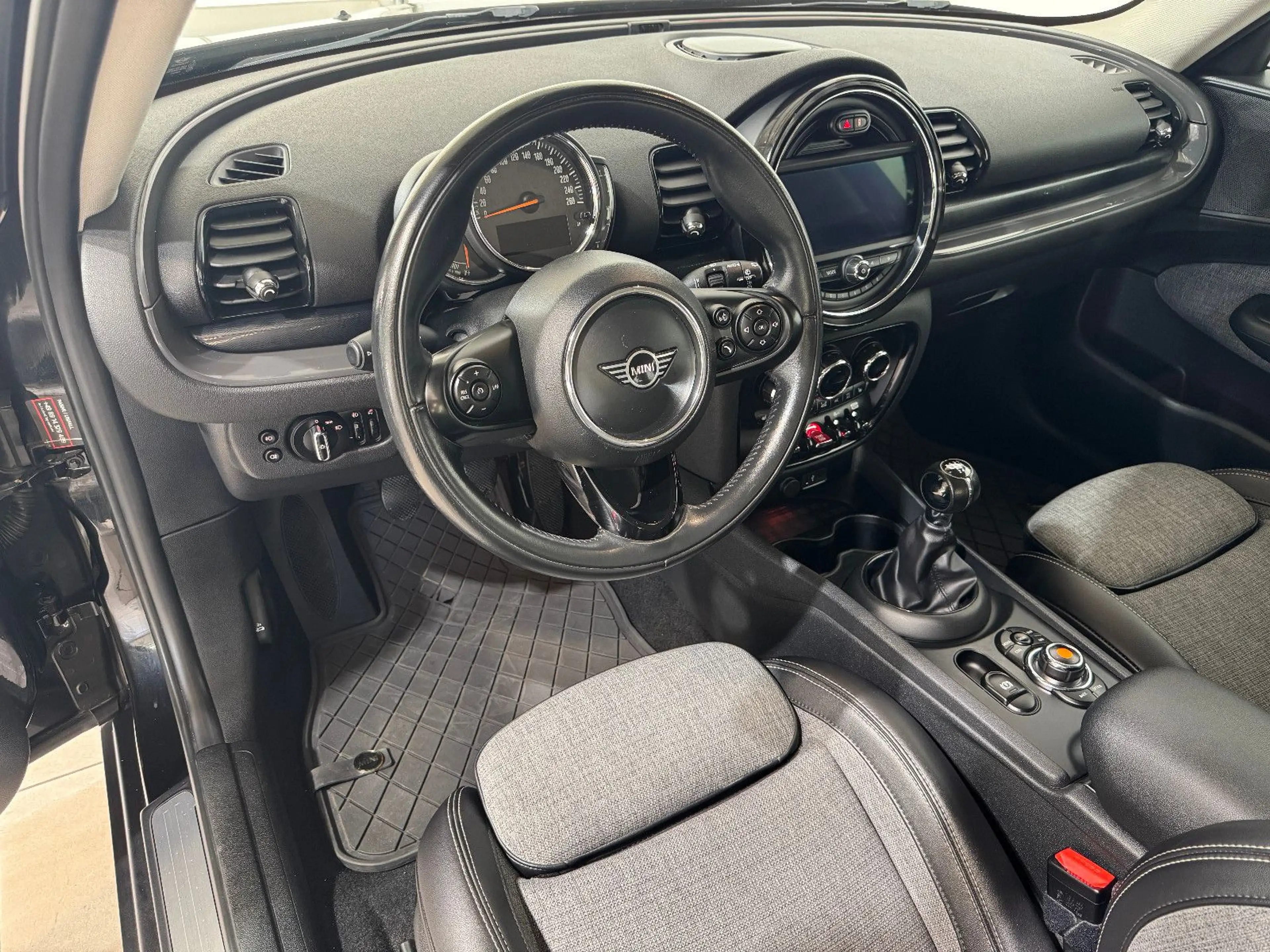 MINI Cooper Clubman *1.HAND+SCHECKHEFT+ALLWETTER 18"* — photo 10