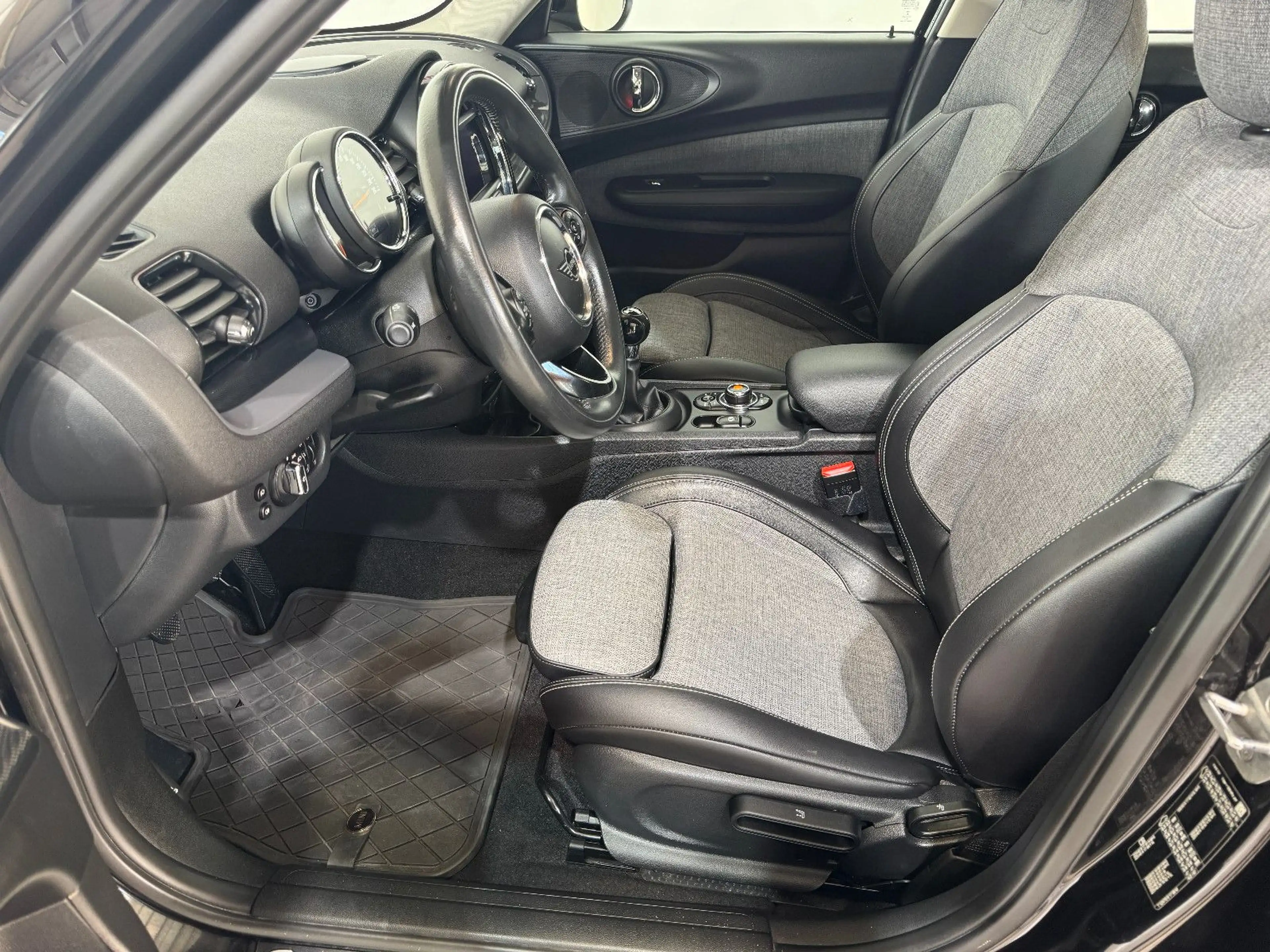MINI Cooper Clubman *1.HAND+SCHECKHEFT+ALLWETTER 18"* — photo 9