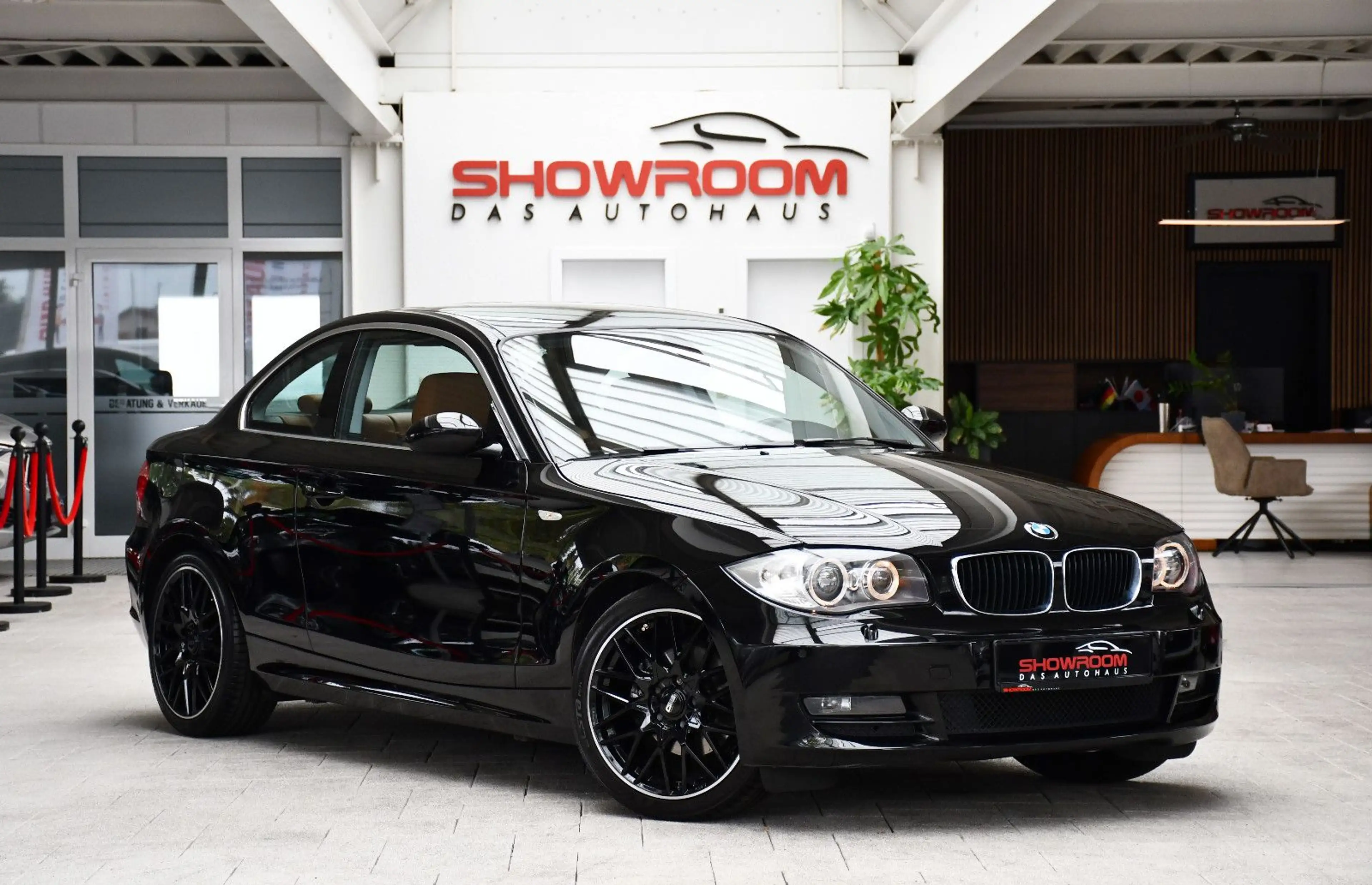 BMW 125 i Coupe 3.0 6 Zyl Autmatik Leder nur 85tkm! — photo 3