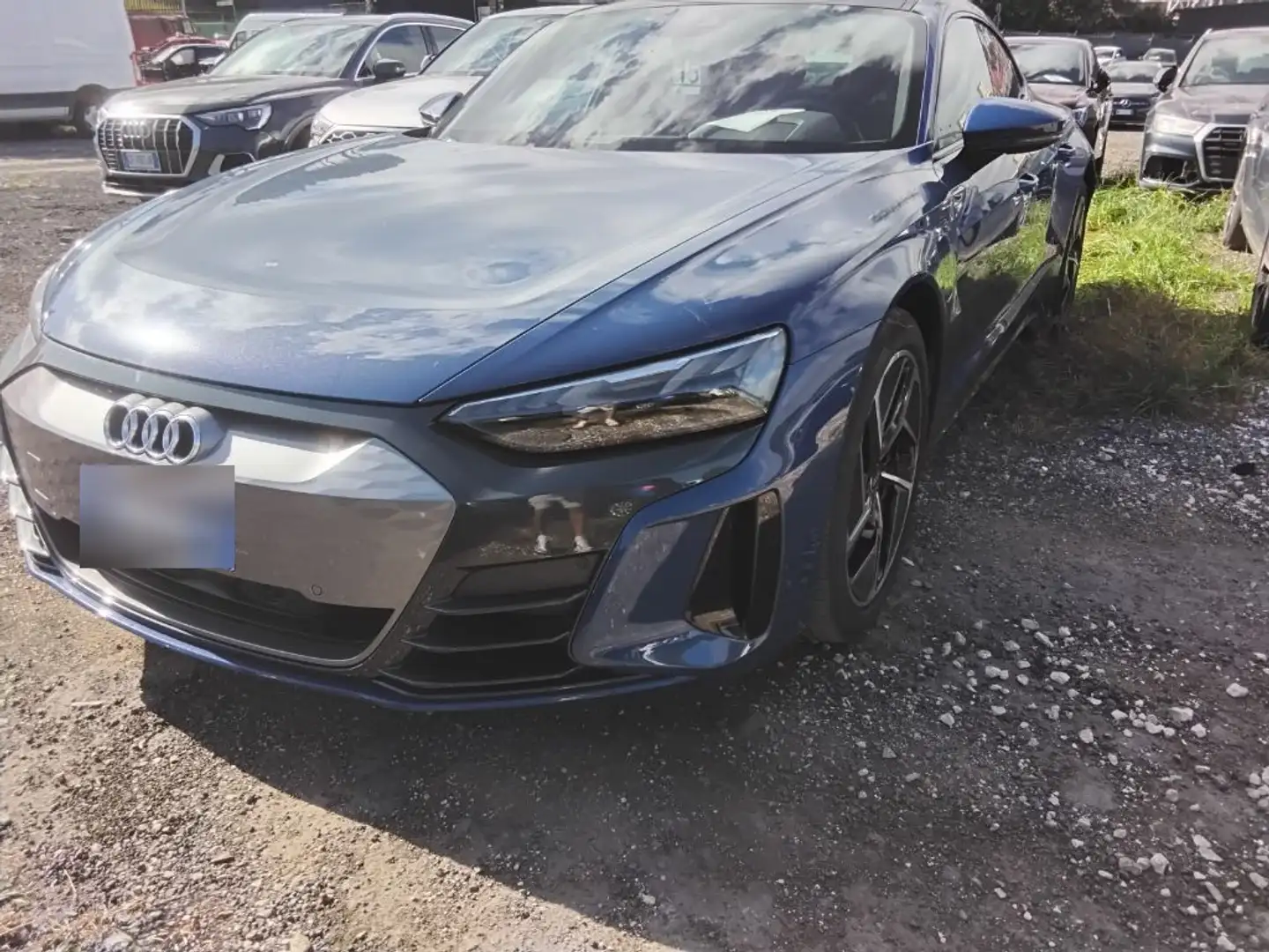 Audi e-tron GT quattro Pano RearCam WärmeP Sitzh Pano Blau - 2