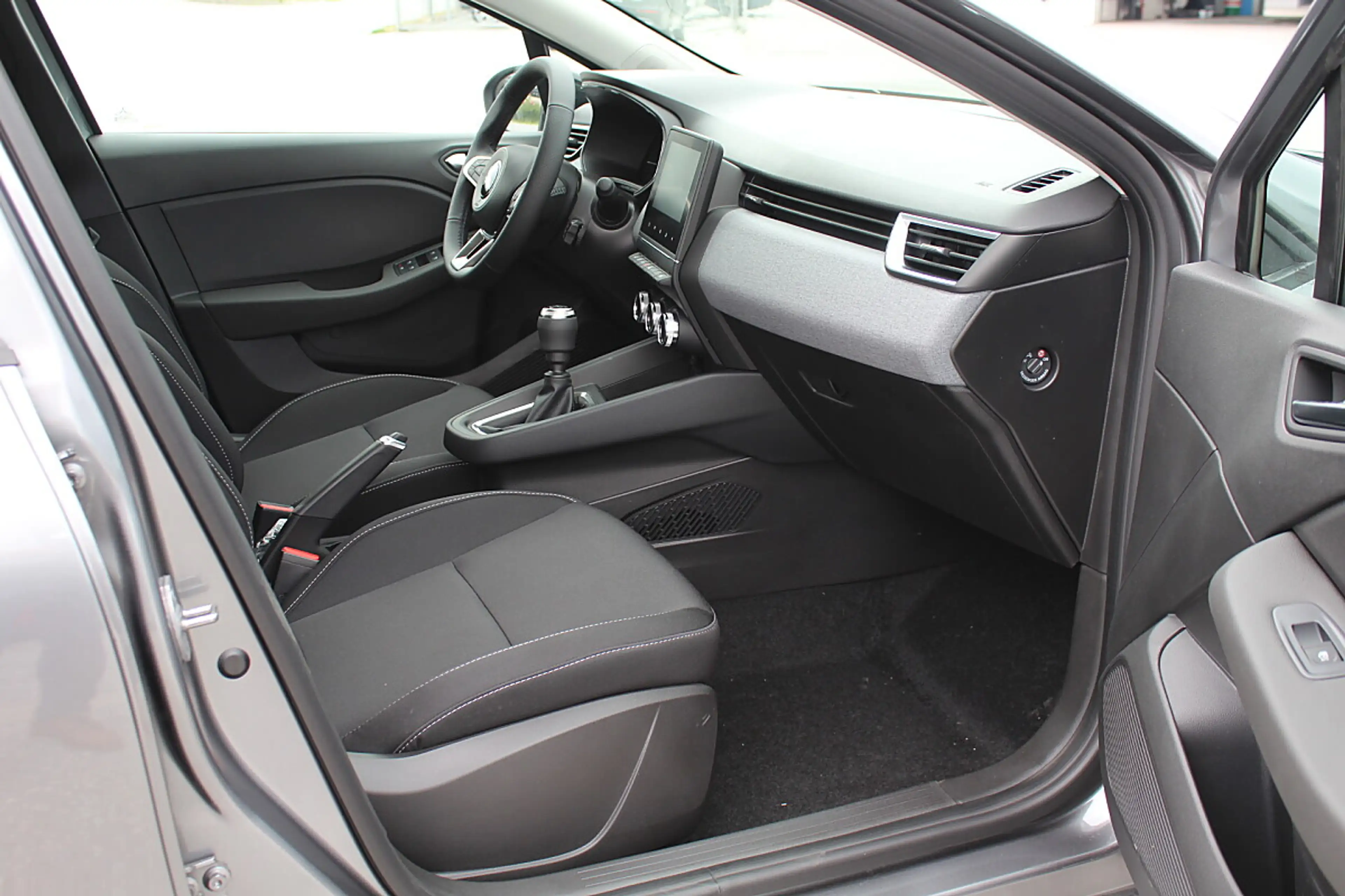 Mitsubishi Colt 1,0 MPI-T Invite — photo 10