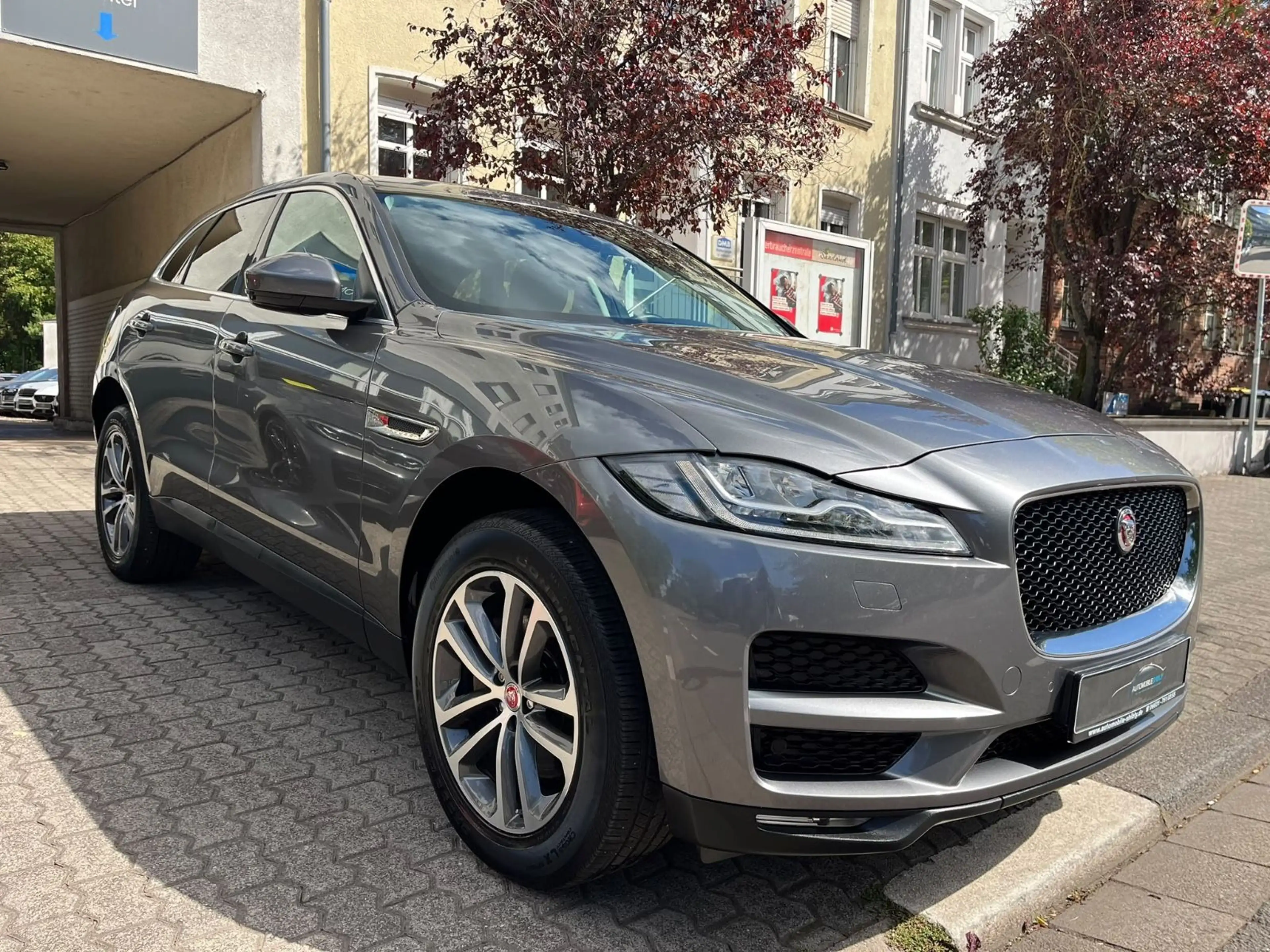 Jaguar F-Pace 3,0 Portfolio AWD LED, Leder — photo 3