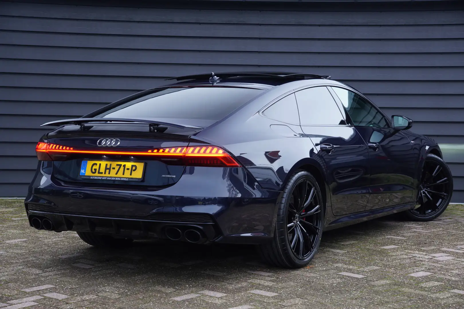 Audi A7 Sportback 55 TFSI e Competition - S LINE - PANODAK Bleu - 2