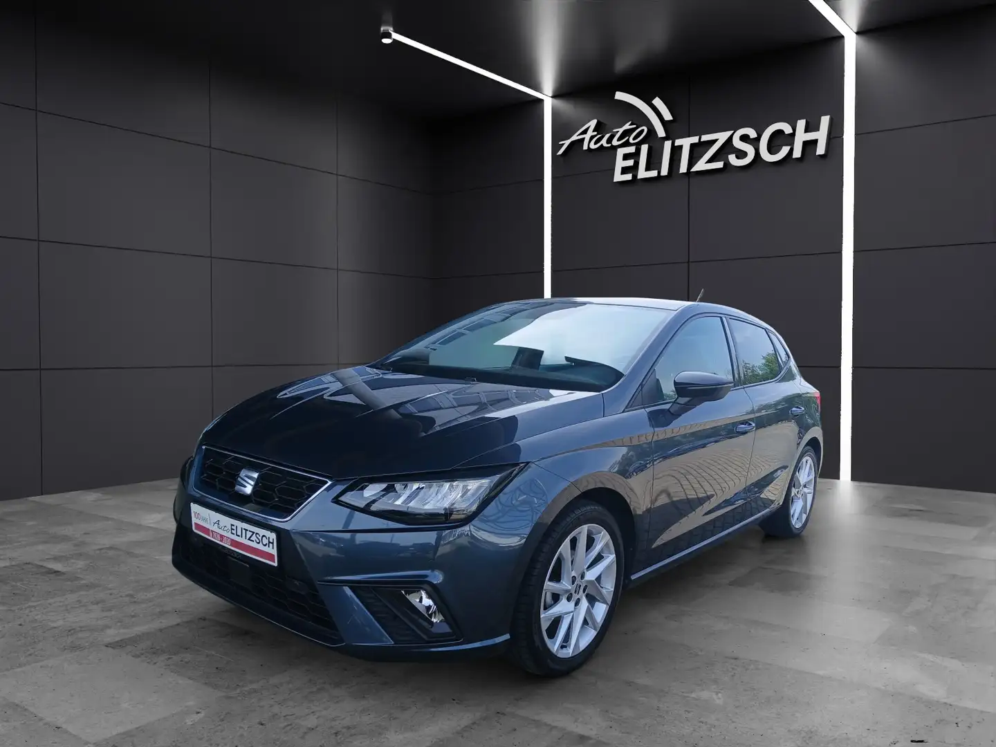SEAT Ibiza TSI FR-Line LED Pano ACC RFK SH LM Grau - 2