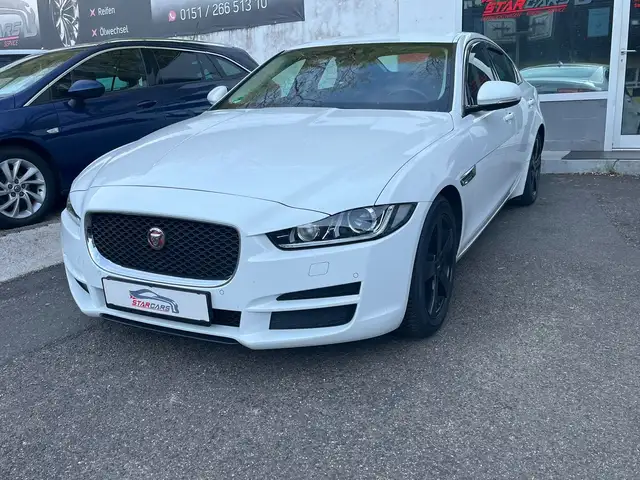 Jaguar XE Prestige