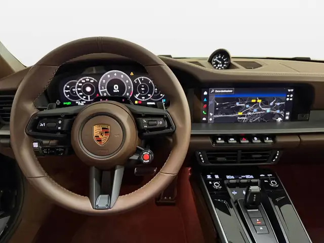 Porsche 911 view 12
