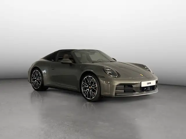 Porsche 911 view 8