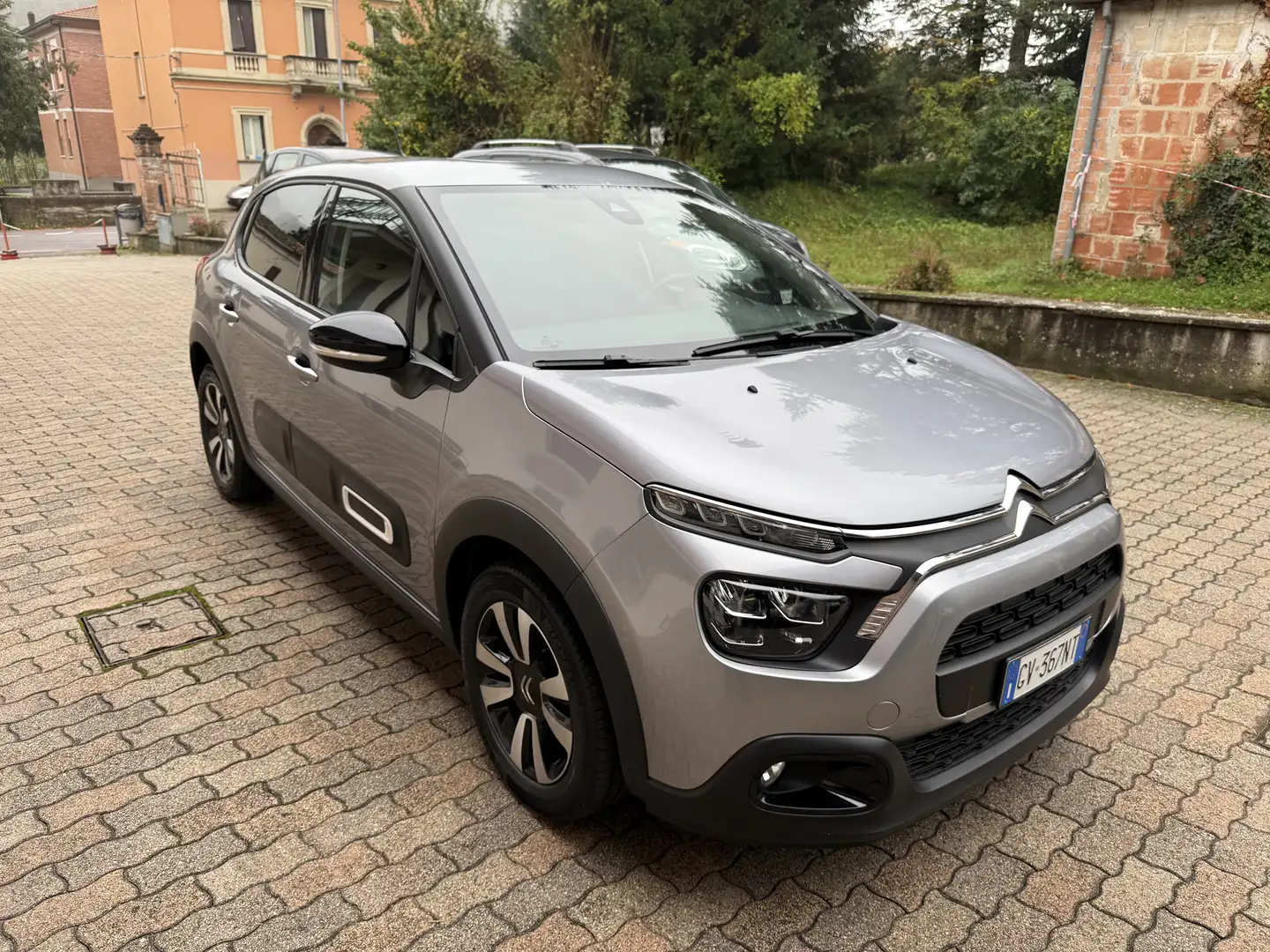 Citroen C3 1.2 puretech Shine s&s 110cv Argento - 1