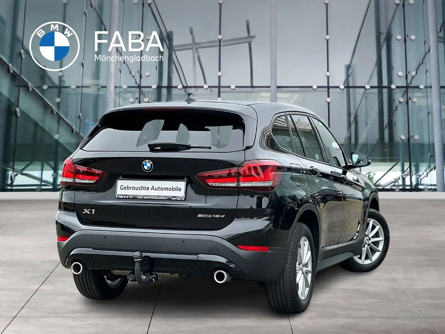 BMW X1 sDrive18d Advantage DAB LED Navi Tempomat Schwarz - 2