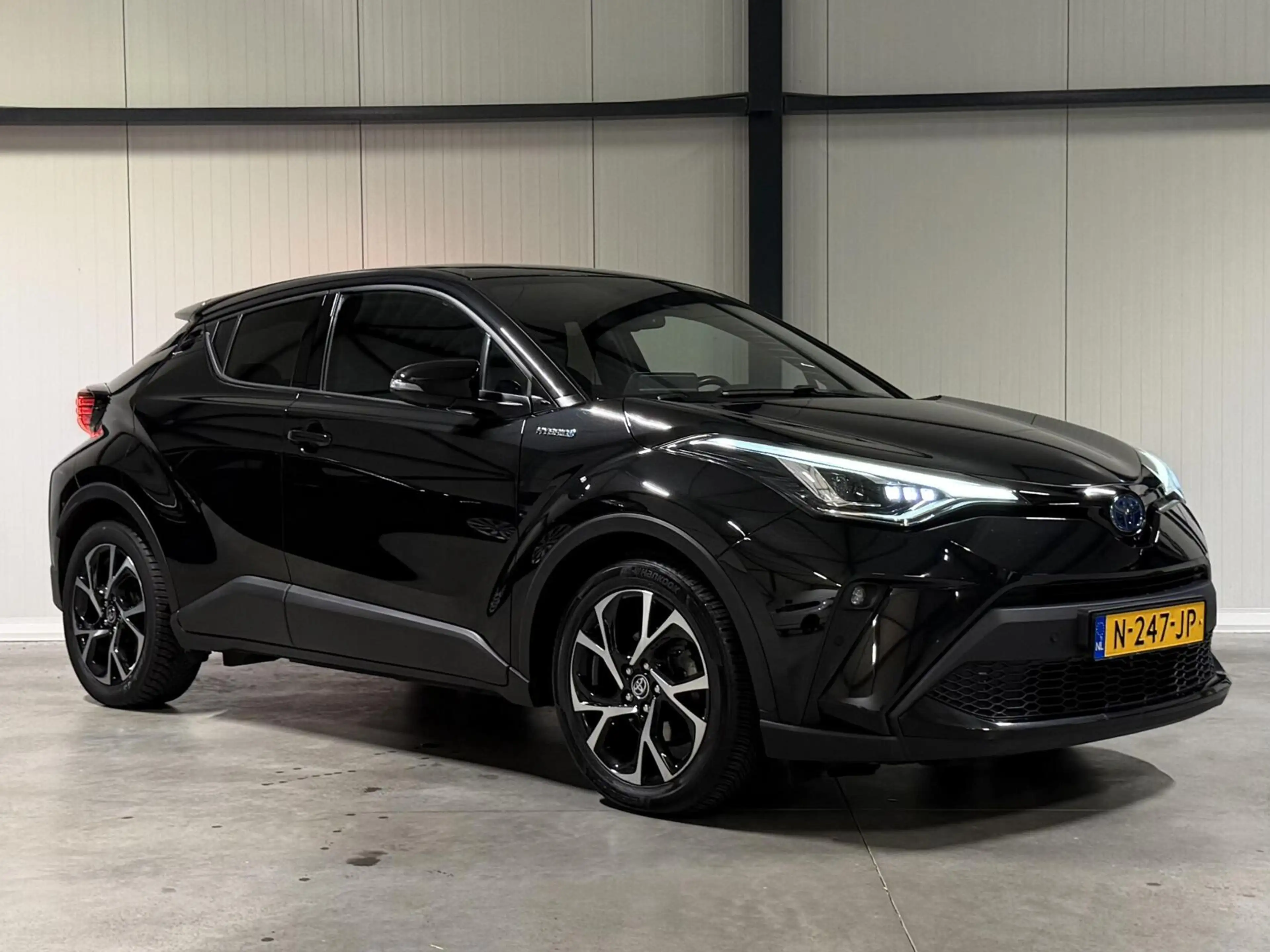 Toyota C-HR 2.0 Hybrid 184PK Style Navi Dodehoek Camera JBL — photo 23