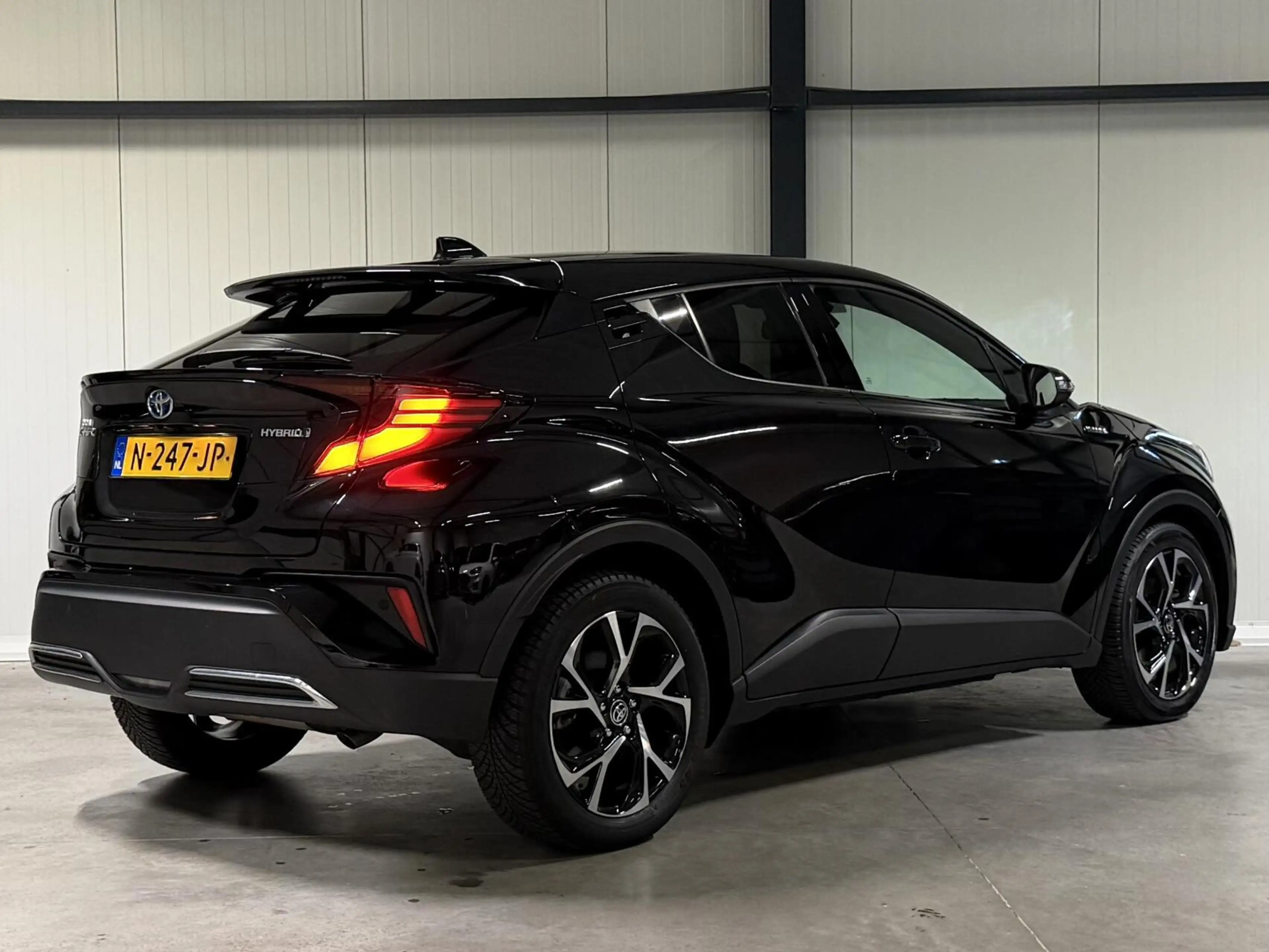 Toyota C-HR 2.0 Hybrid 184PK Style Navi Dodehoek Camera JBL — photo 25