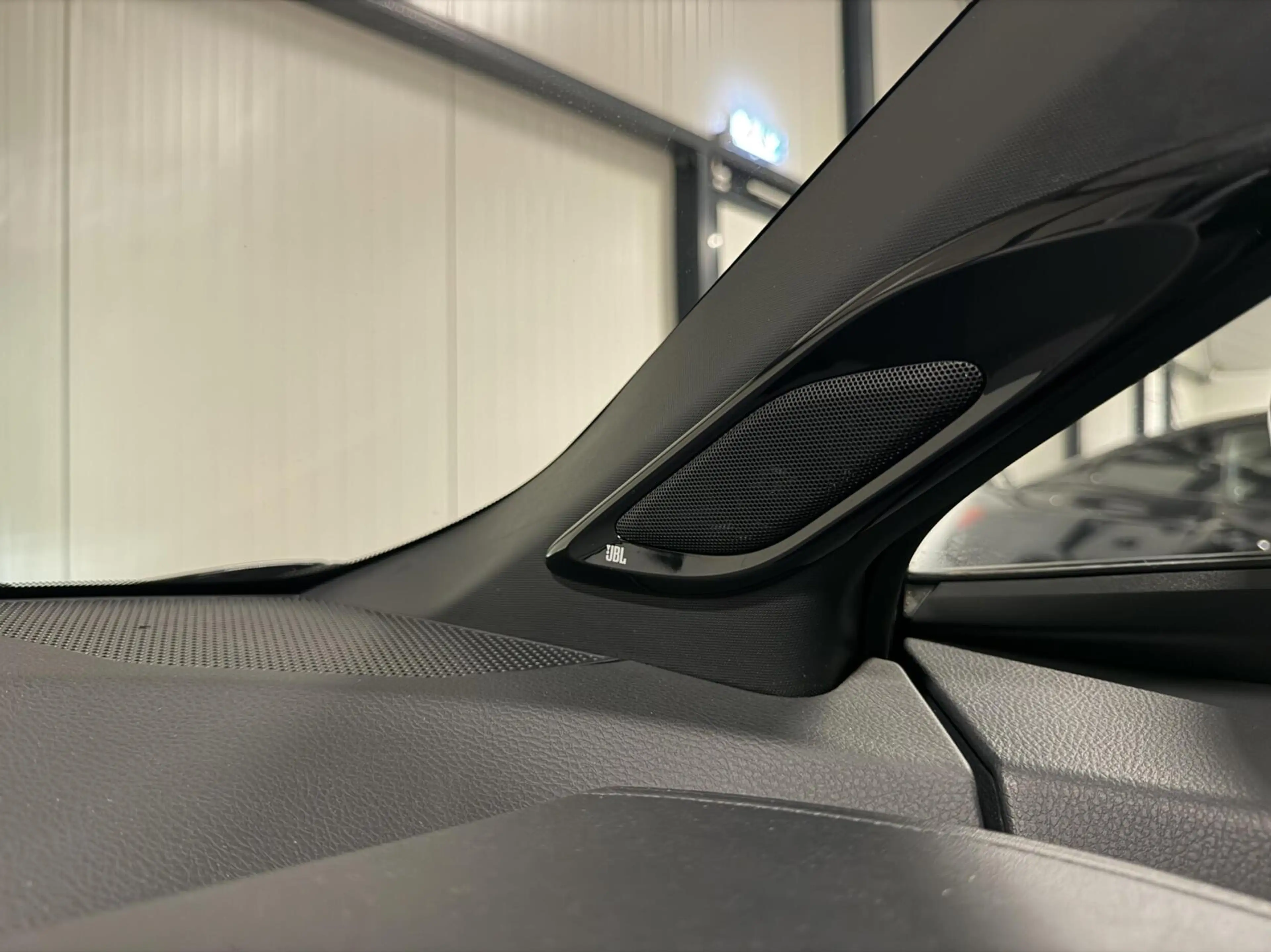 Toyota C-HR 2.0 Hybrid 184PK Style Navi Dodehoek Camera JBL — photo 15