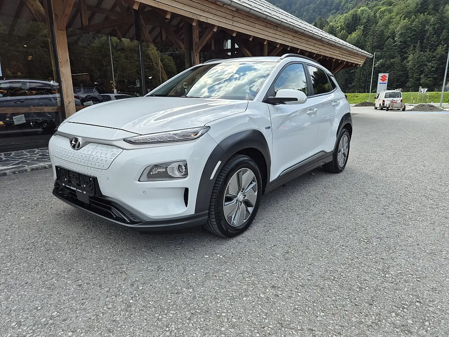 Hyundai KONA Kona Elektro 64kWh Level 5 Weiß - 1