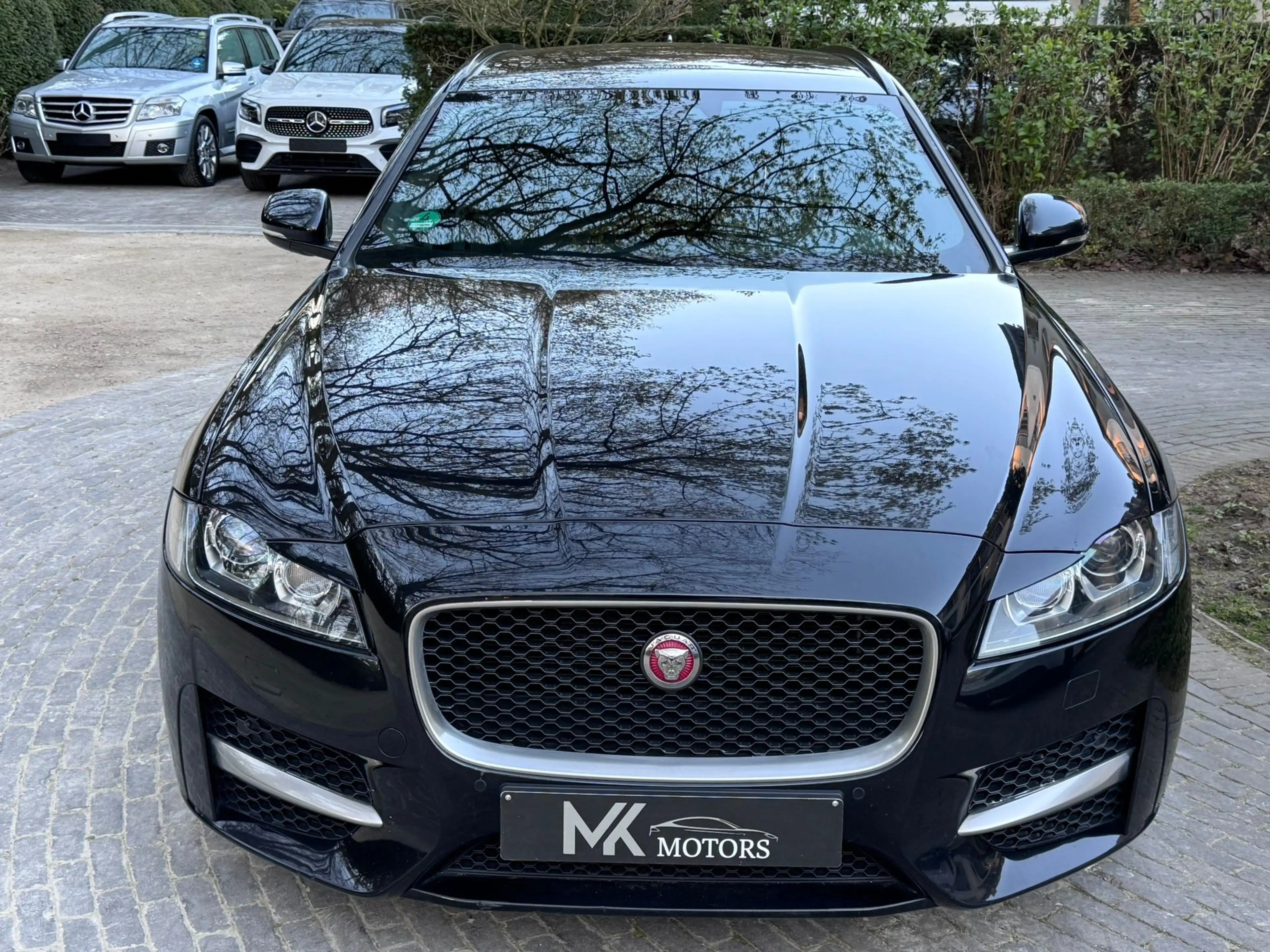 Jaguar XF 25t R-sport Sportbrake 2.0 — photo 12