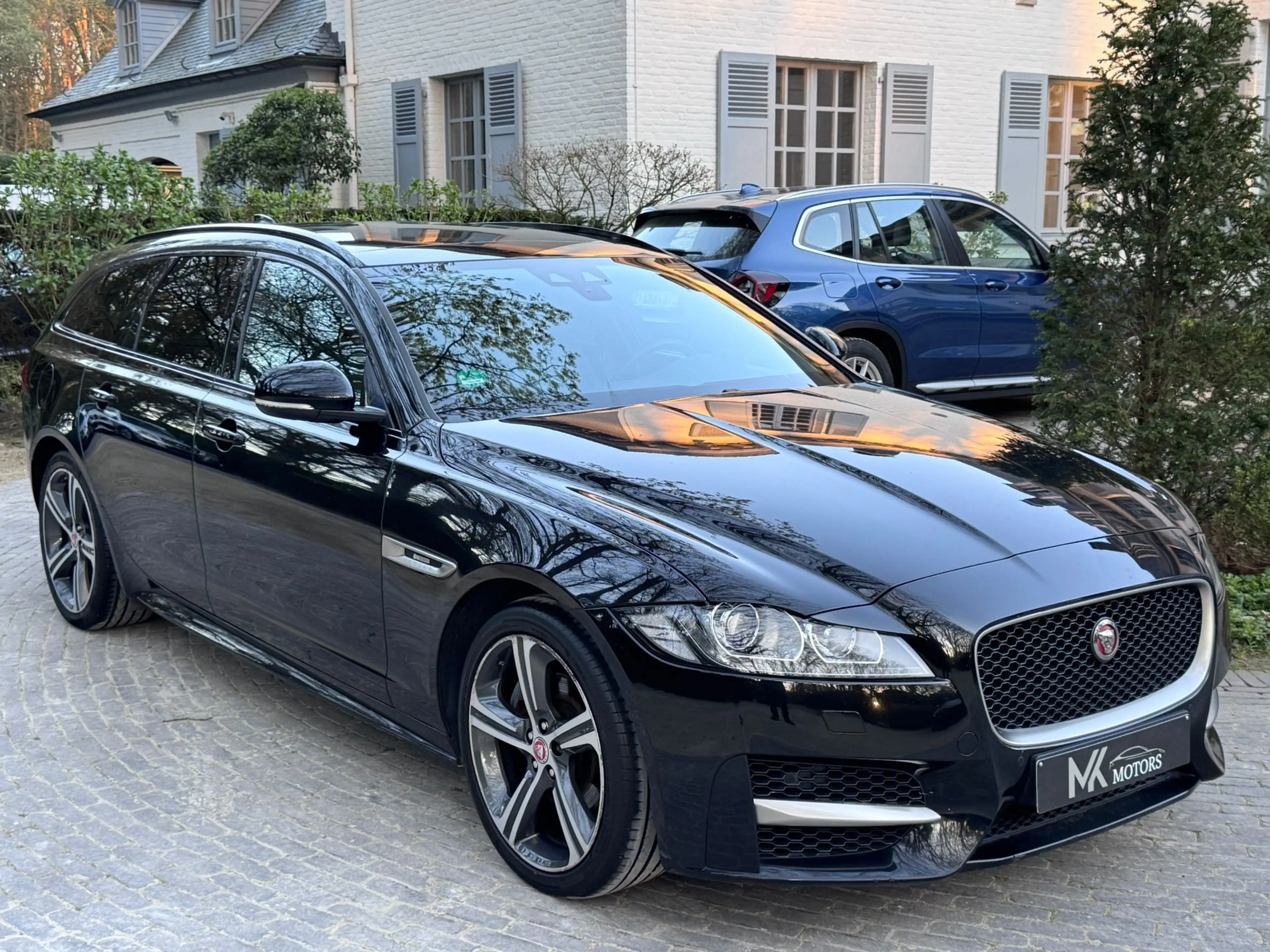 Jaguar XF 25t R-sport Sportbrake 2.0 — photo 10