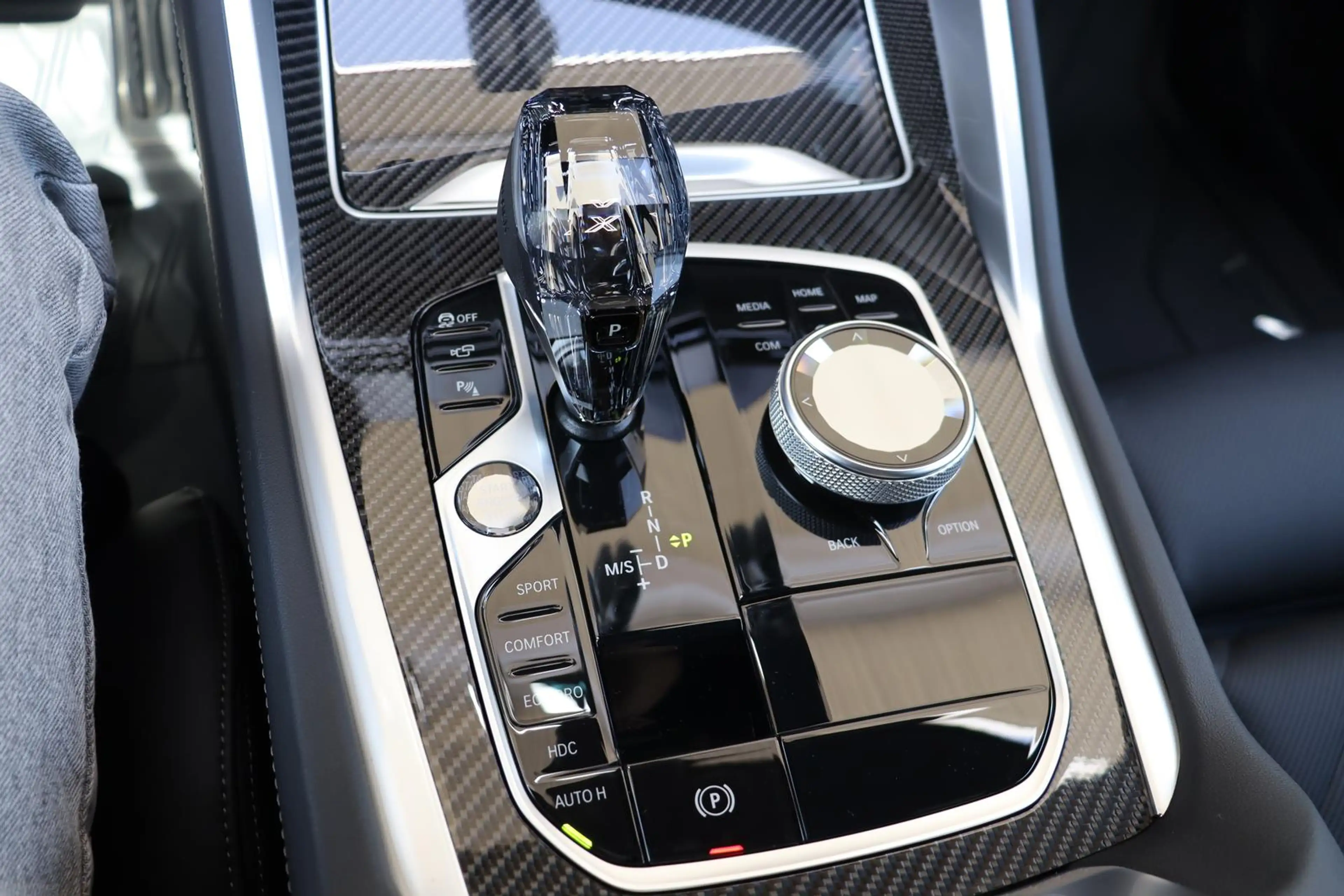 BMW X6 xDrive 30d M-Sport/Laser/HK/AHK/Carbon/360° — photo 12