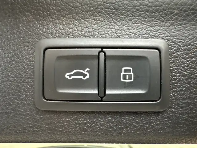Audi Q3 view 7
