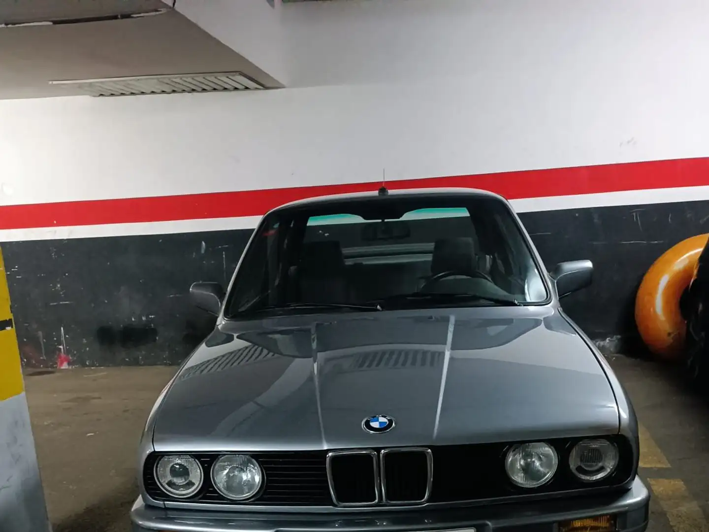 BMW 325 325i - 1