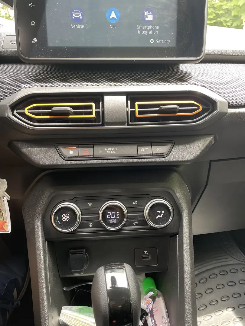 Dacia Sandero Stepway TCe 90 CVT with Navi and climate control Blanco - 2