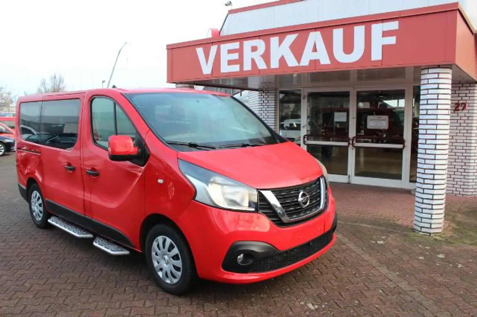 Nissan NV300 L1H1 9 Sitze / Standhzg + Klima + Sitzhzg + Tempom Rot - 1