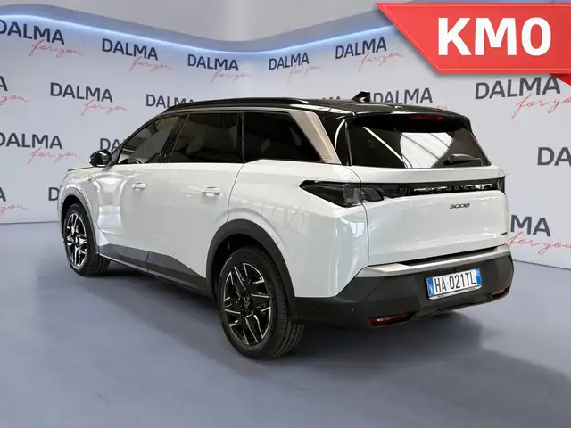 Peugeot 5008 view 3