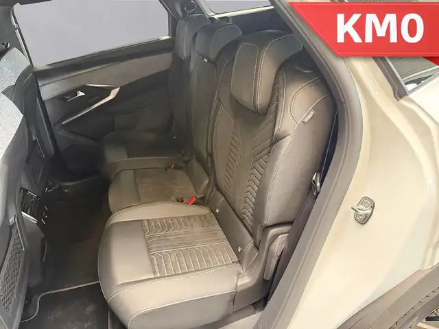 Peugeot 5008 view 13