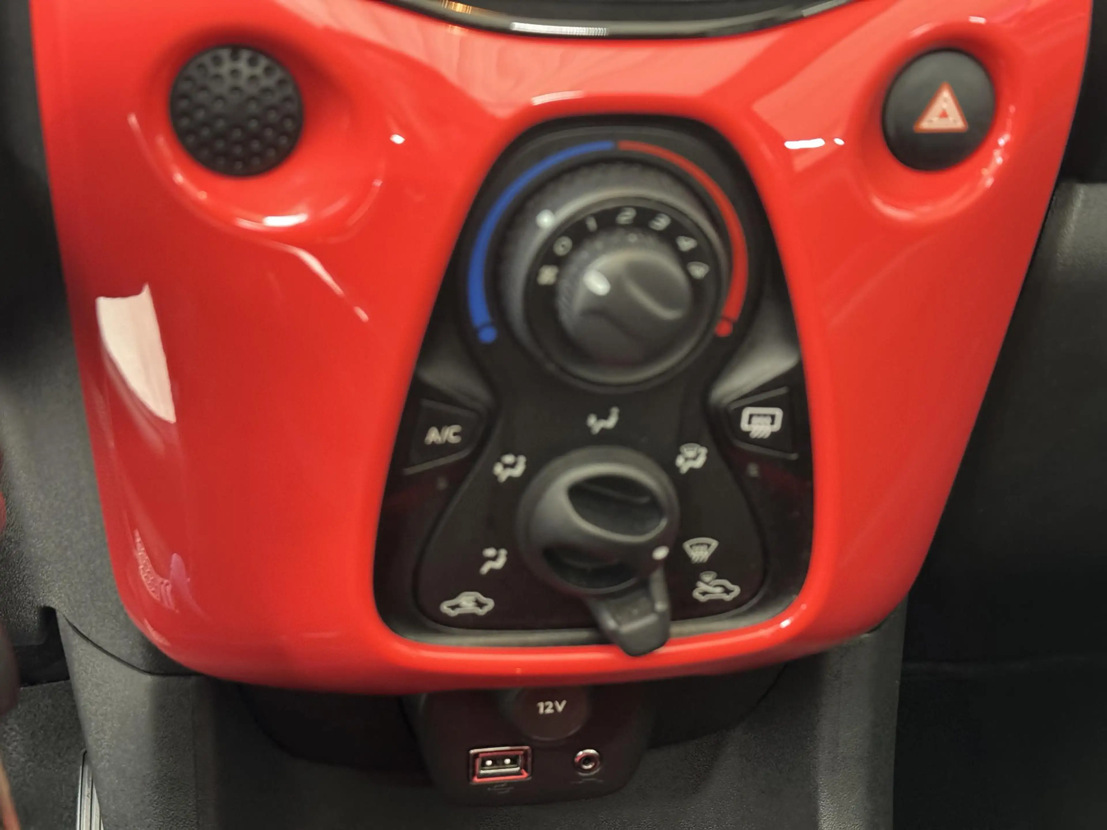 Citroen C1 1.0 e-VTi Airscape Feel | Apple Carplay / Android — photo 12