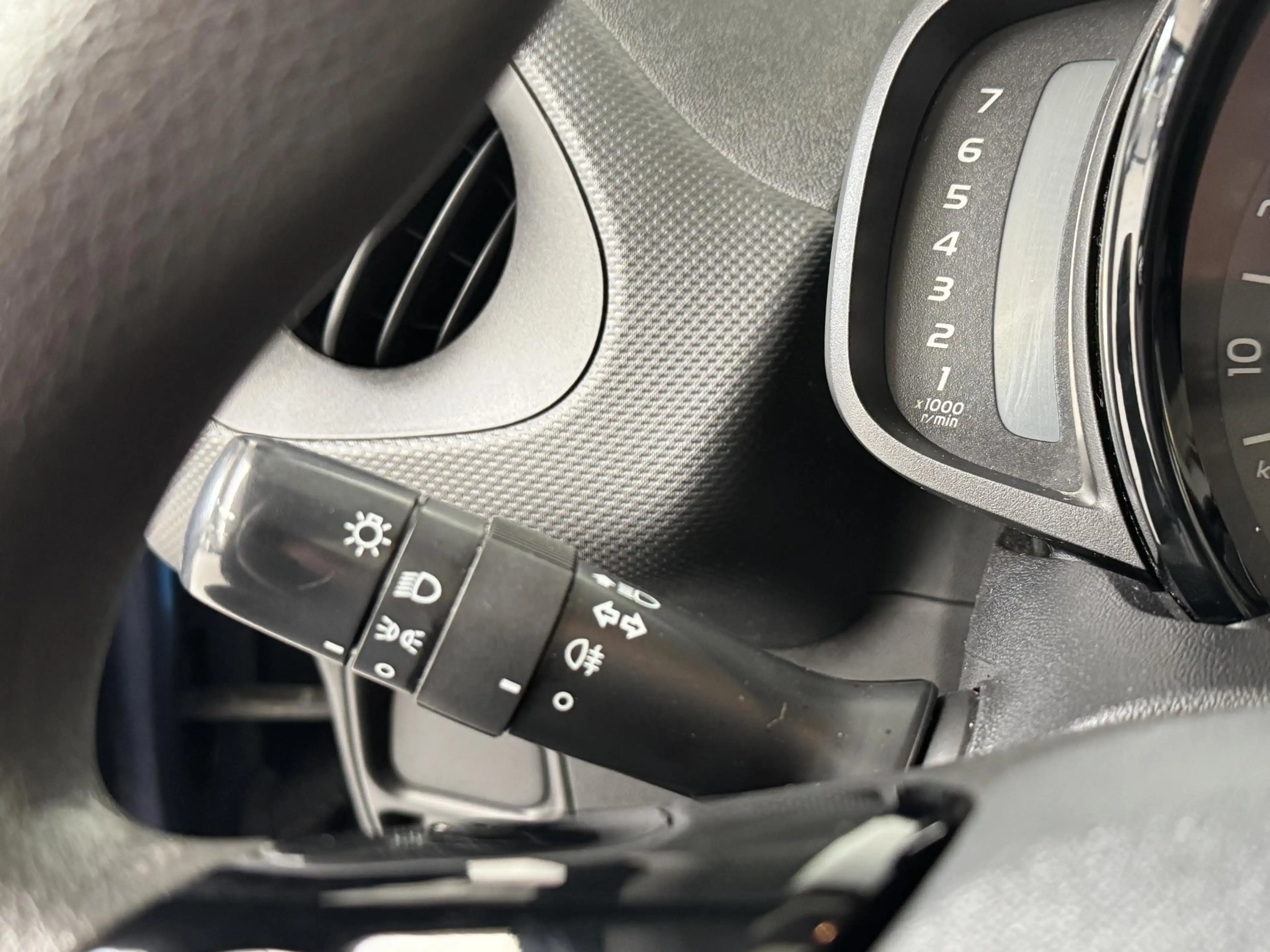 Citroen C1 1.0 e-VTi Airscape Feel | Apple Carplay / Android — photo 14