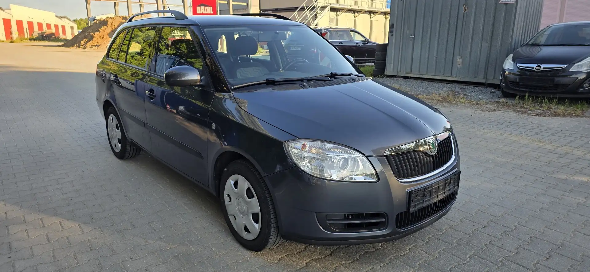 Skoda Fabia Ambiente Grau - 2