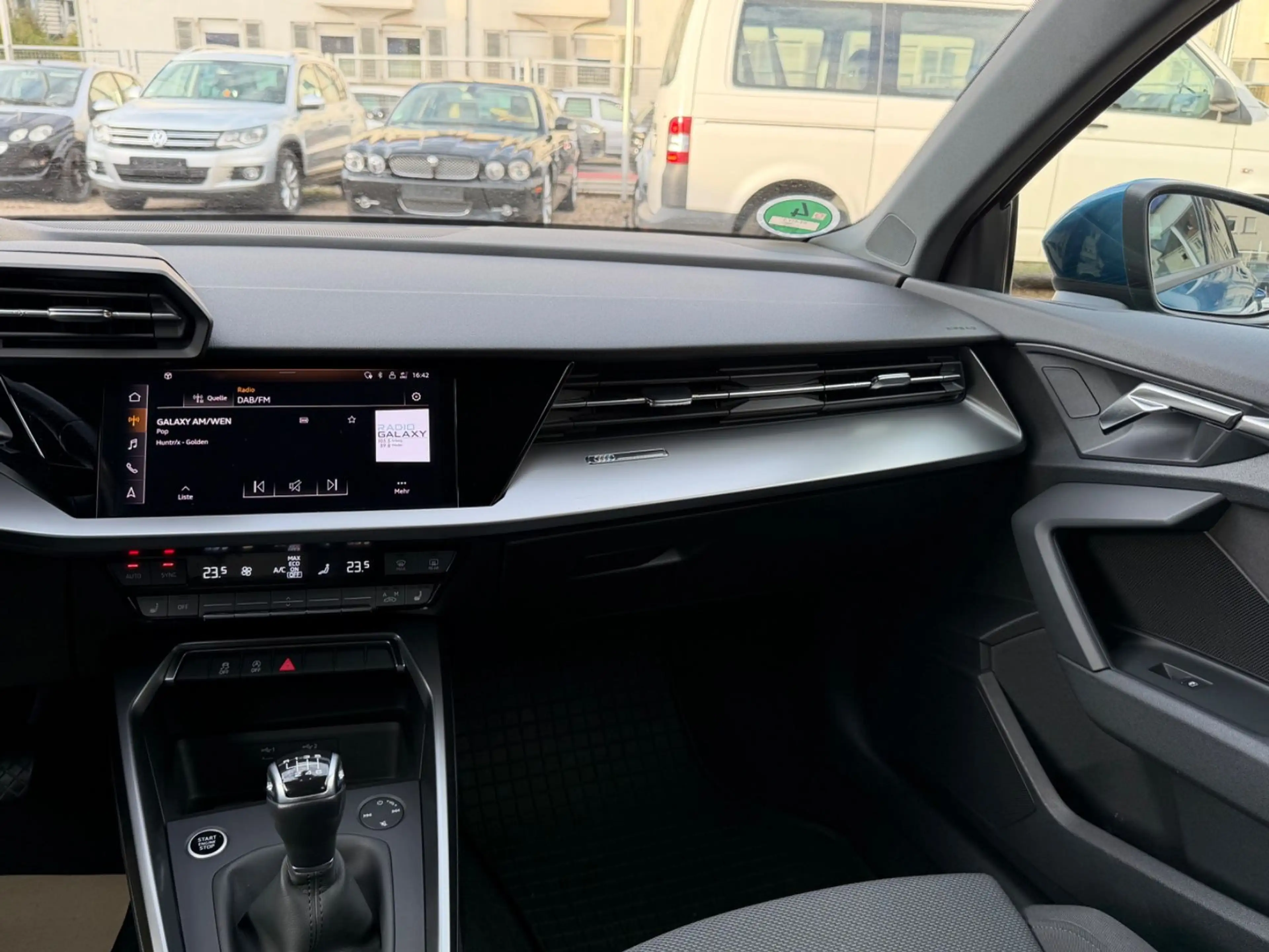 Audi A3 Sportback 35 TFSI basis — photo 11