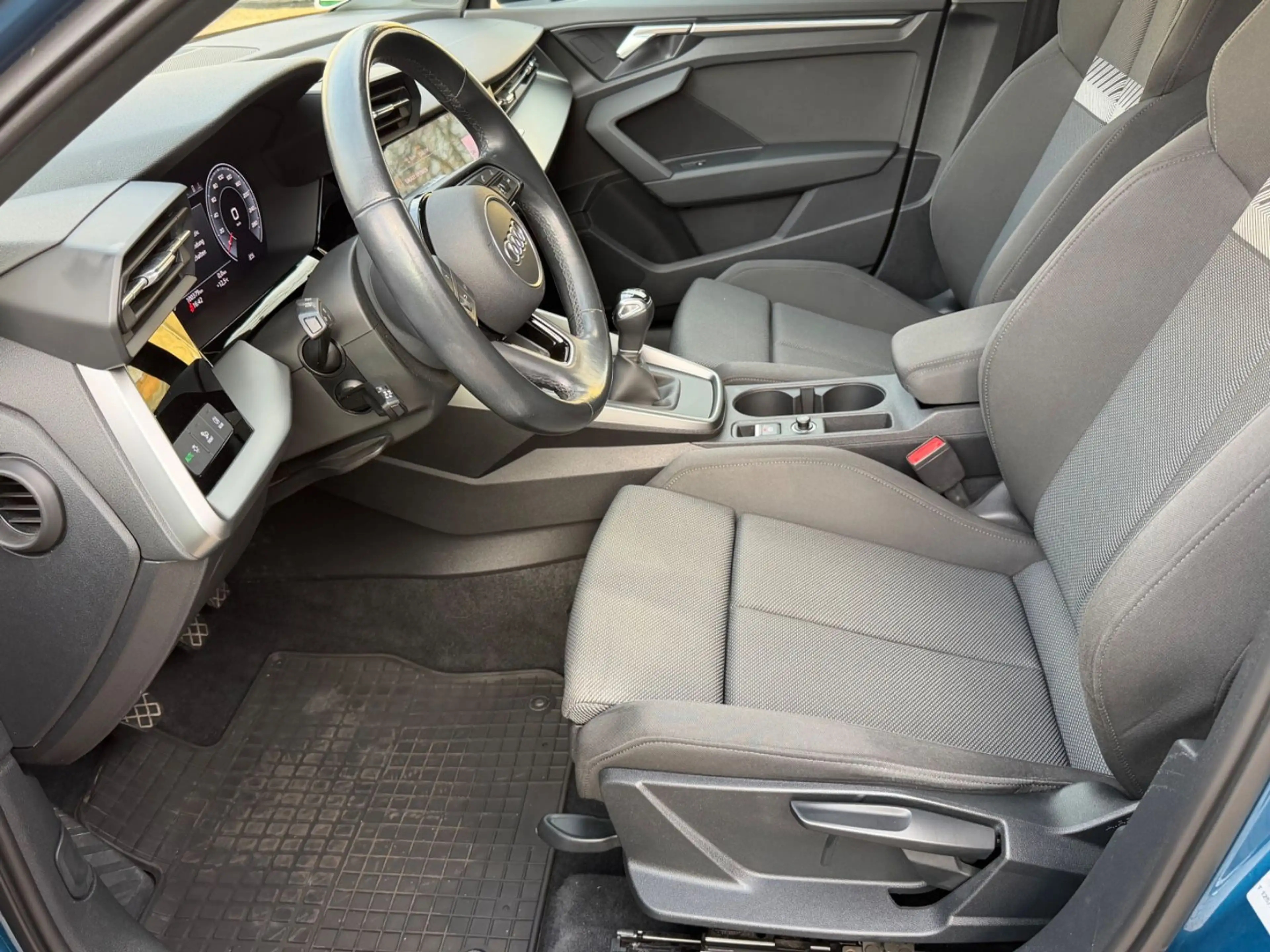 Audi A3 Sportback 35 TFSI basis — photo 14