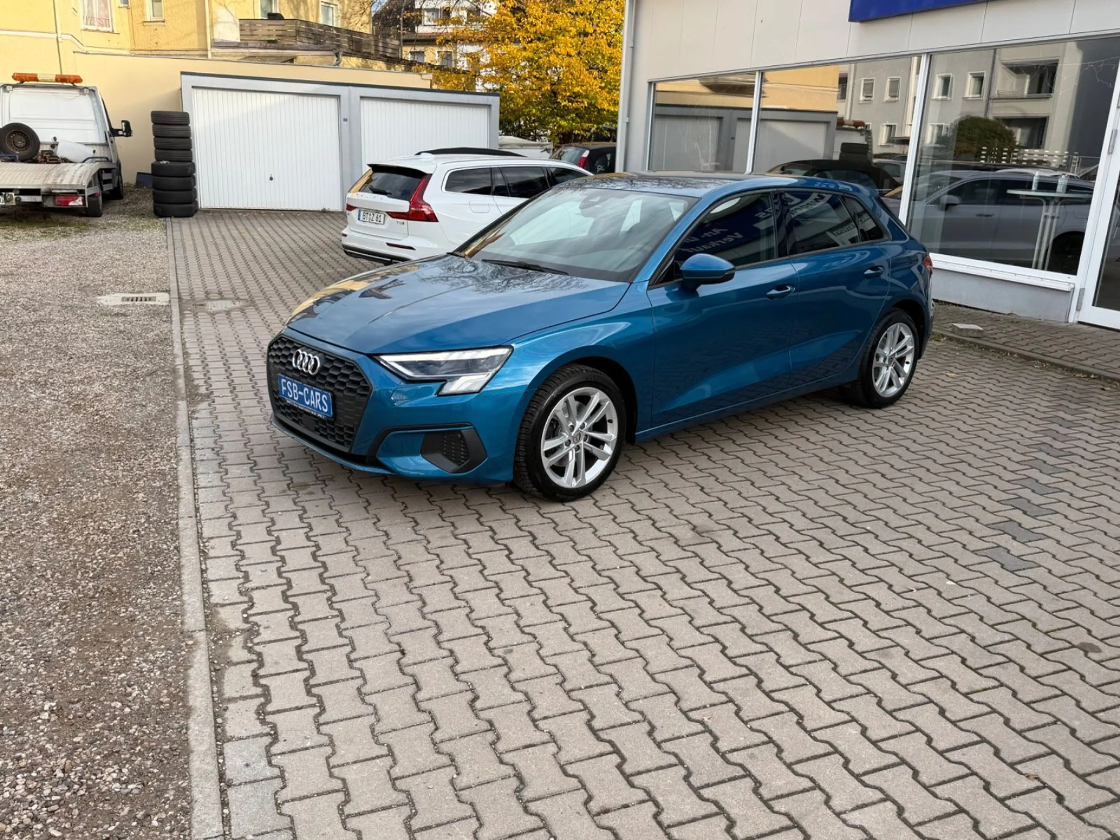 Audi A3 Sportback 35 TFSI basis — photo 2