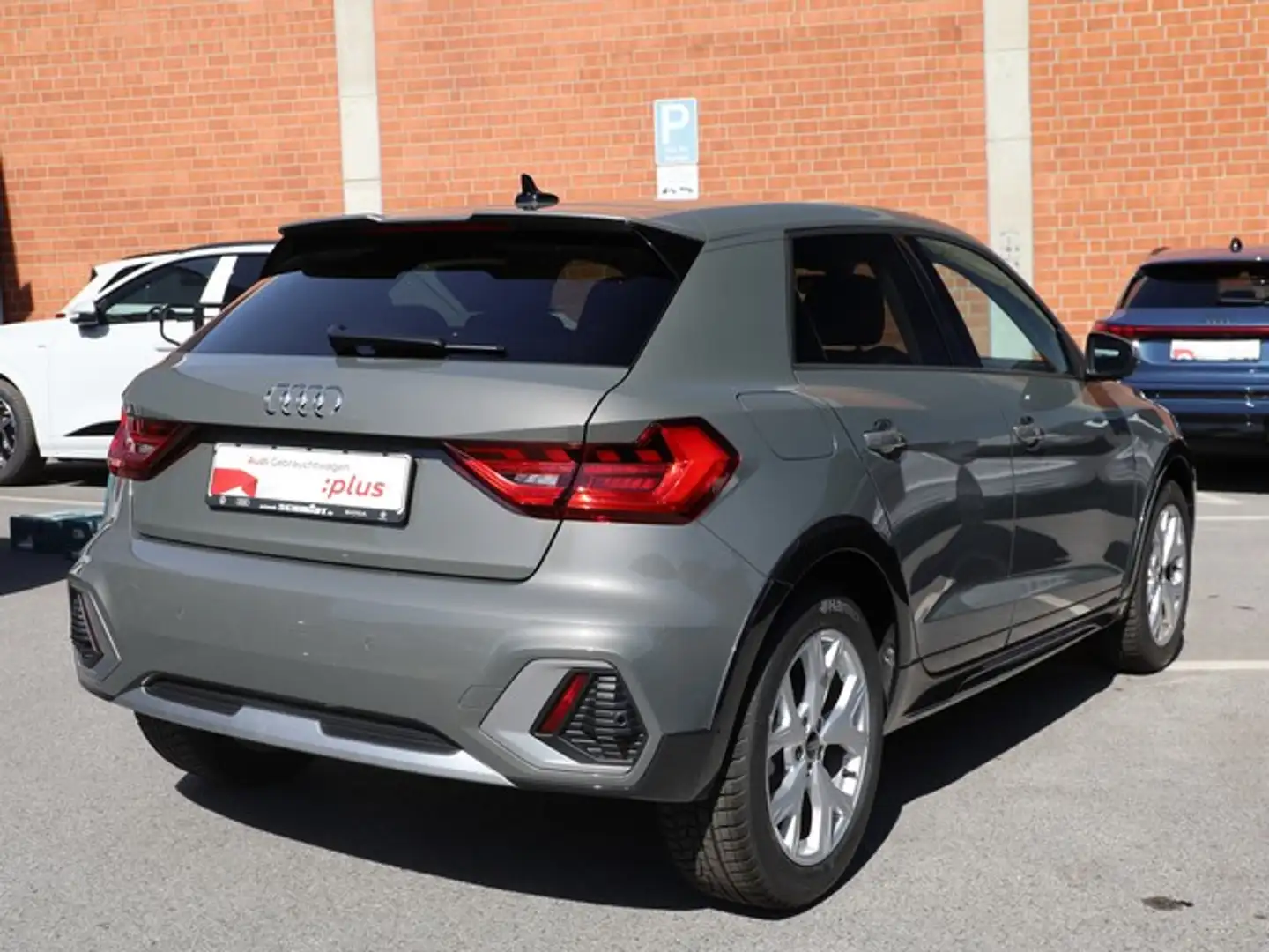 Audi A1 Allstreet 35 TFSI LED Navi+ Sportsitze Klima Gris - 2