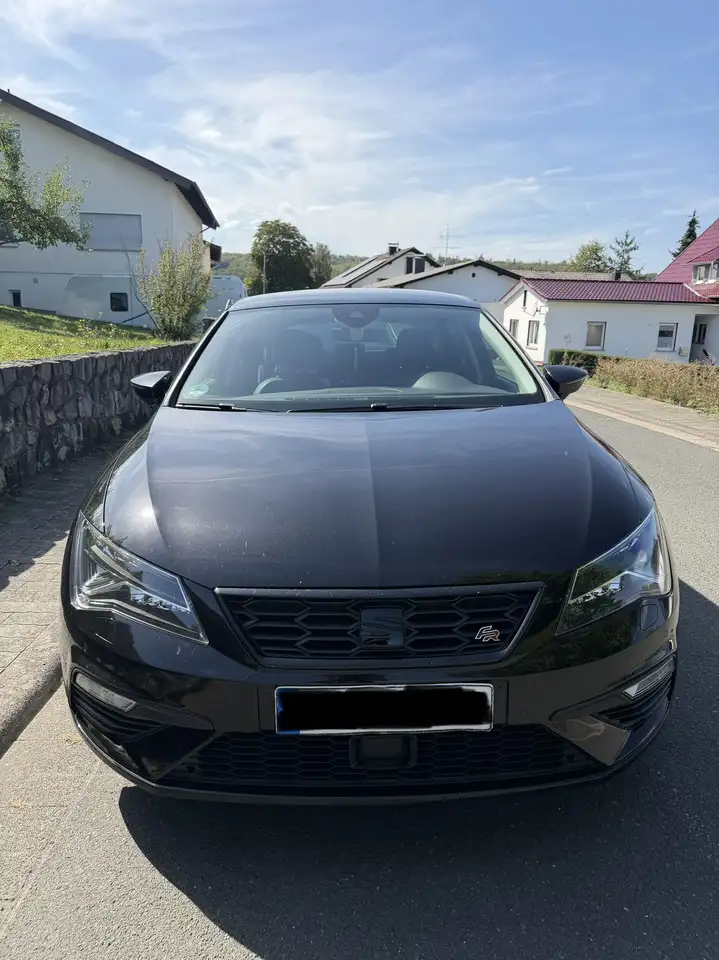 SEAT Leon 1.8 TSI Start&Stop DSG FR — photo 1 of 9