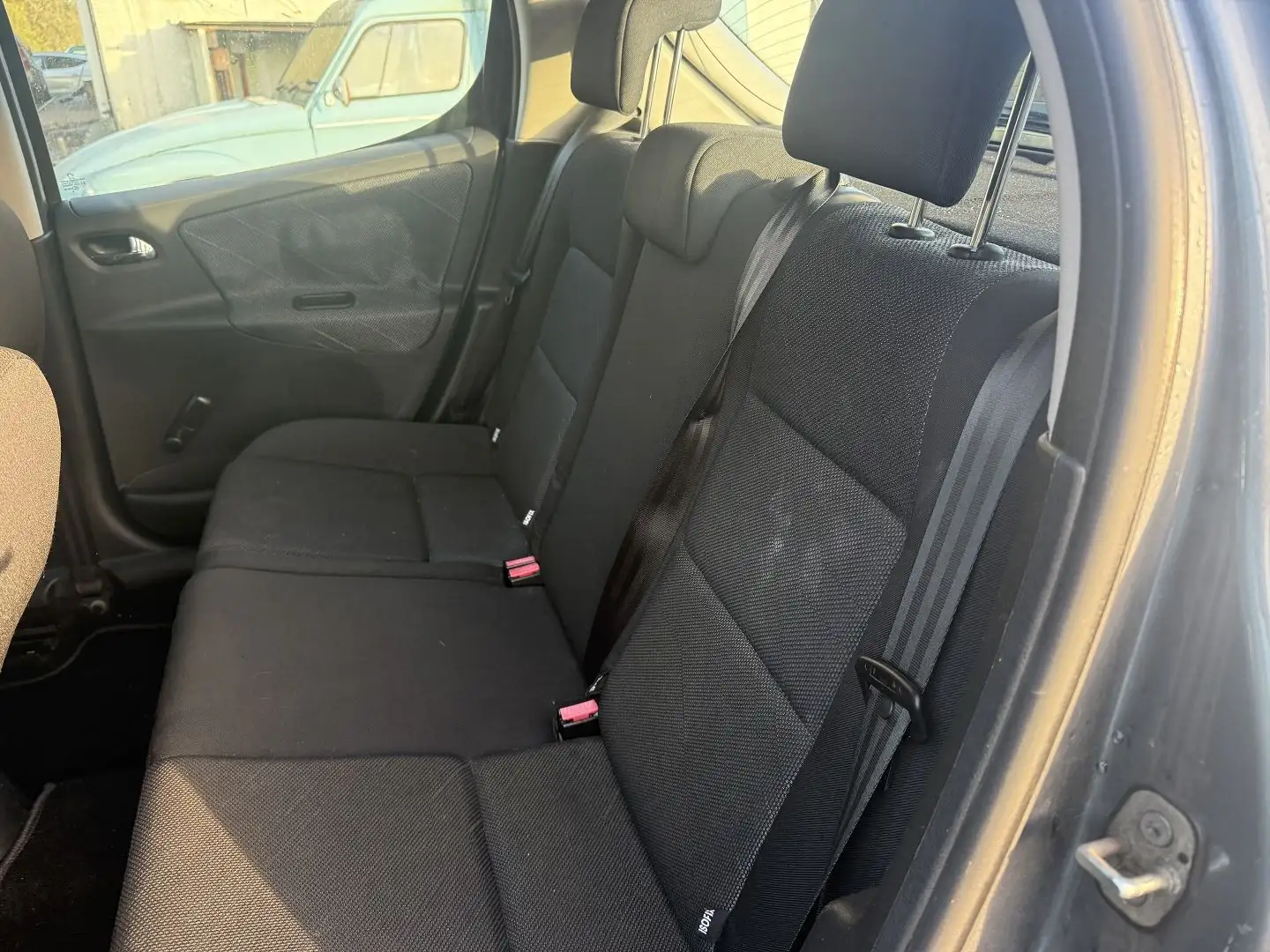 Peugeot 207 1.6 HDI90 STYLE III 5P Gris - 2