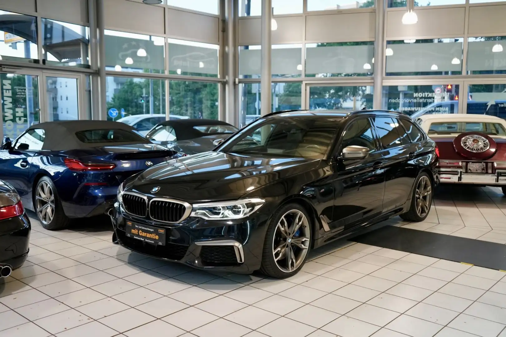 BMW 550 5 Touring M550 d xDrive Schwarz - 2