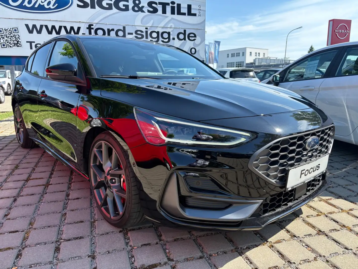 Ford Focus ST X 2.3 PANO*PARK-ASS*LED-MATRIX*iACC*B&O Czarny - 2