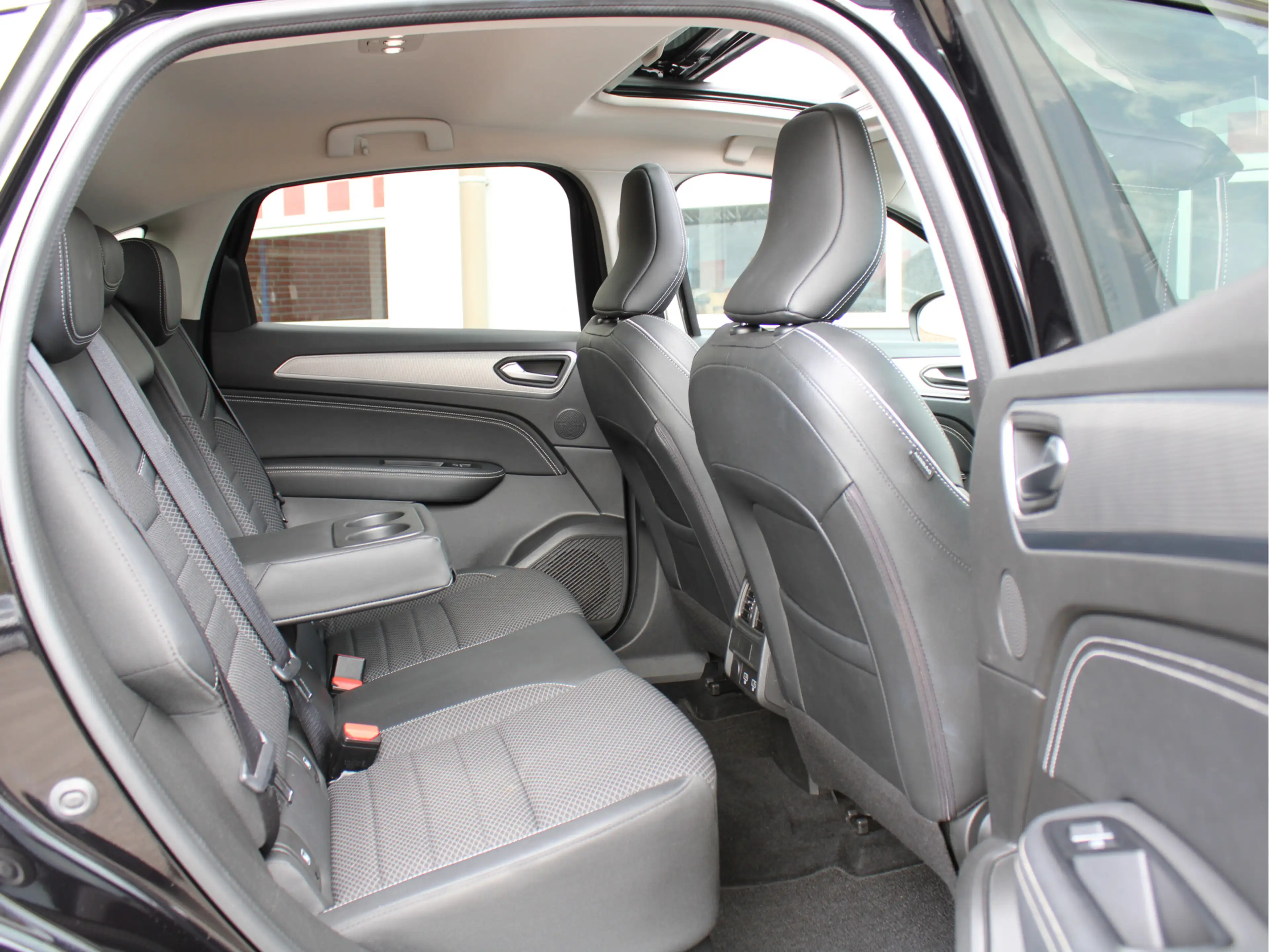 Renault Arkana 1.6 E-Tech Hybrid 145pk Intens 1e EIG/Panodak/Came — photo 38