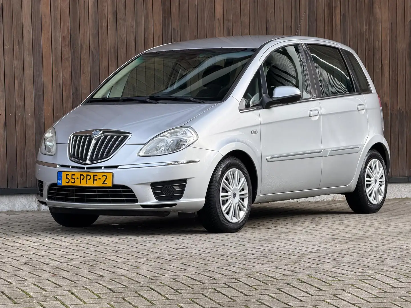 Lancia MUSA 1.4-16V Oro DFN S&S / Automaat / Trekhaak / Gris - 2