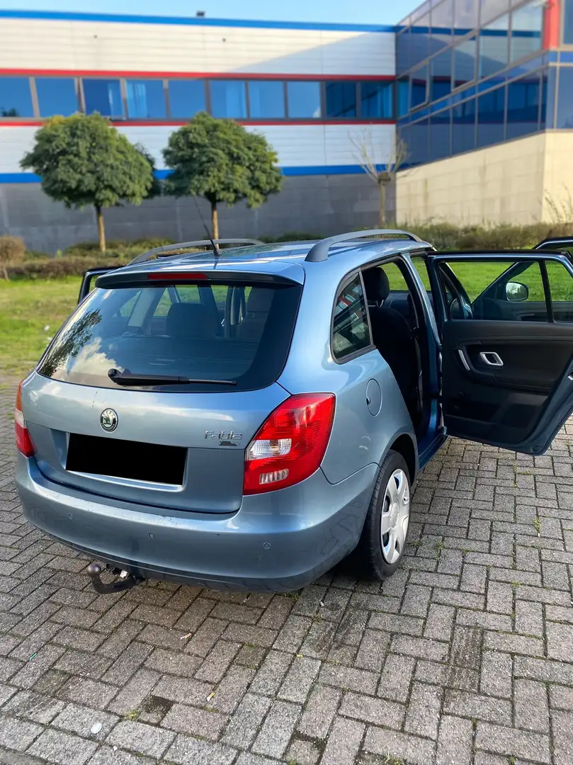 Skoda Fabia 1.6i élégance - 2