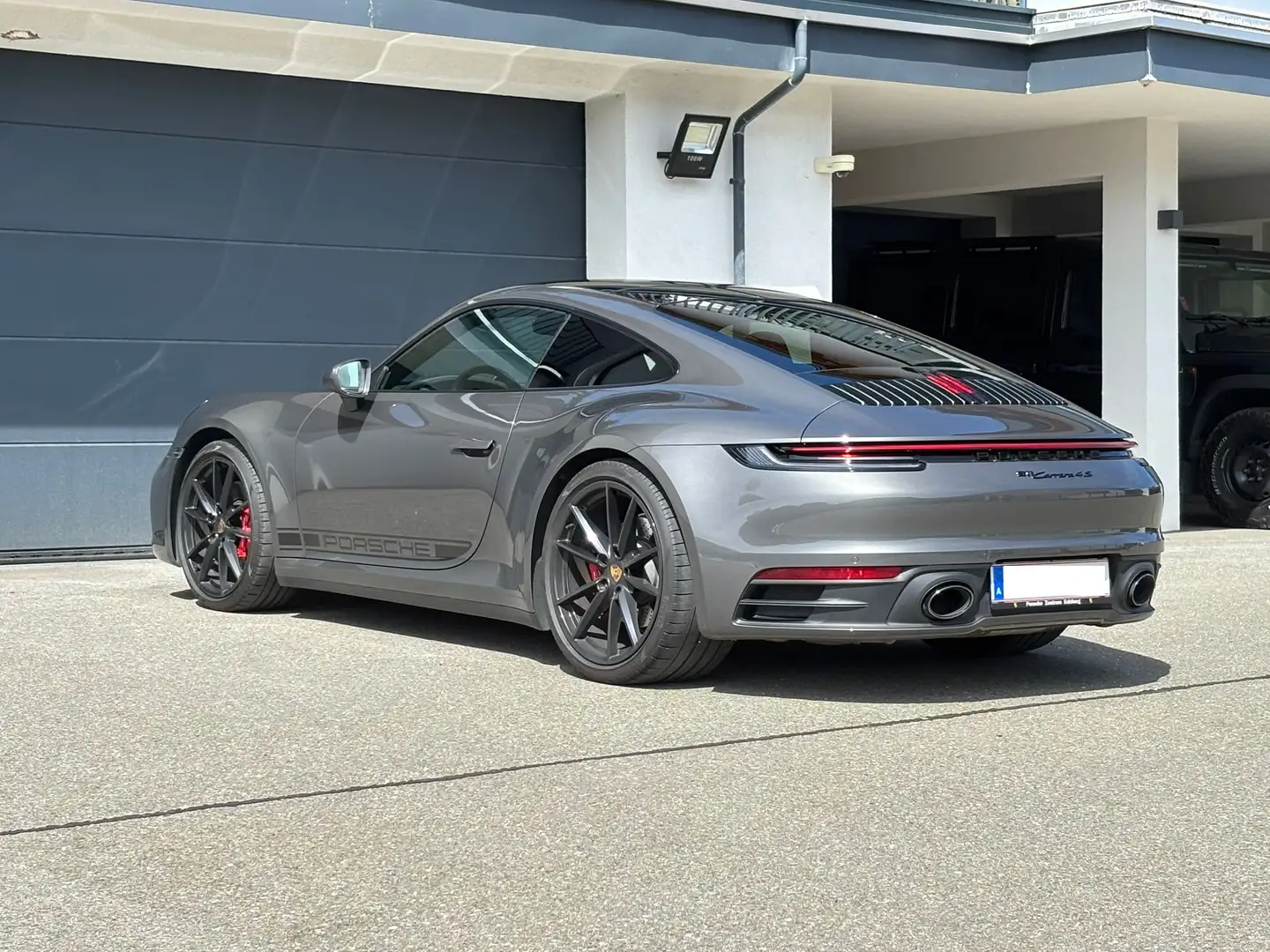 Porsche 992 911 Carrera 4S Coupe PDK *APPROVED* Grau - 2